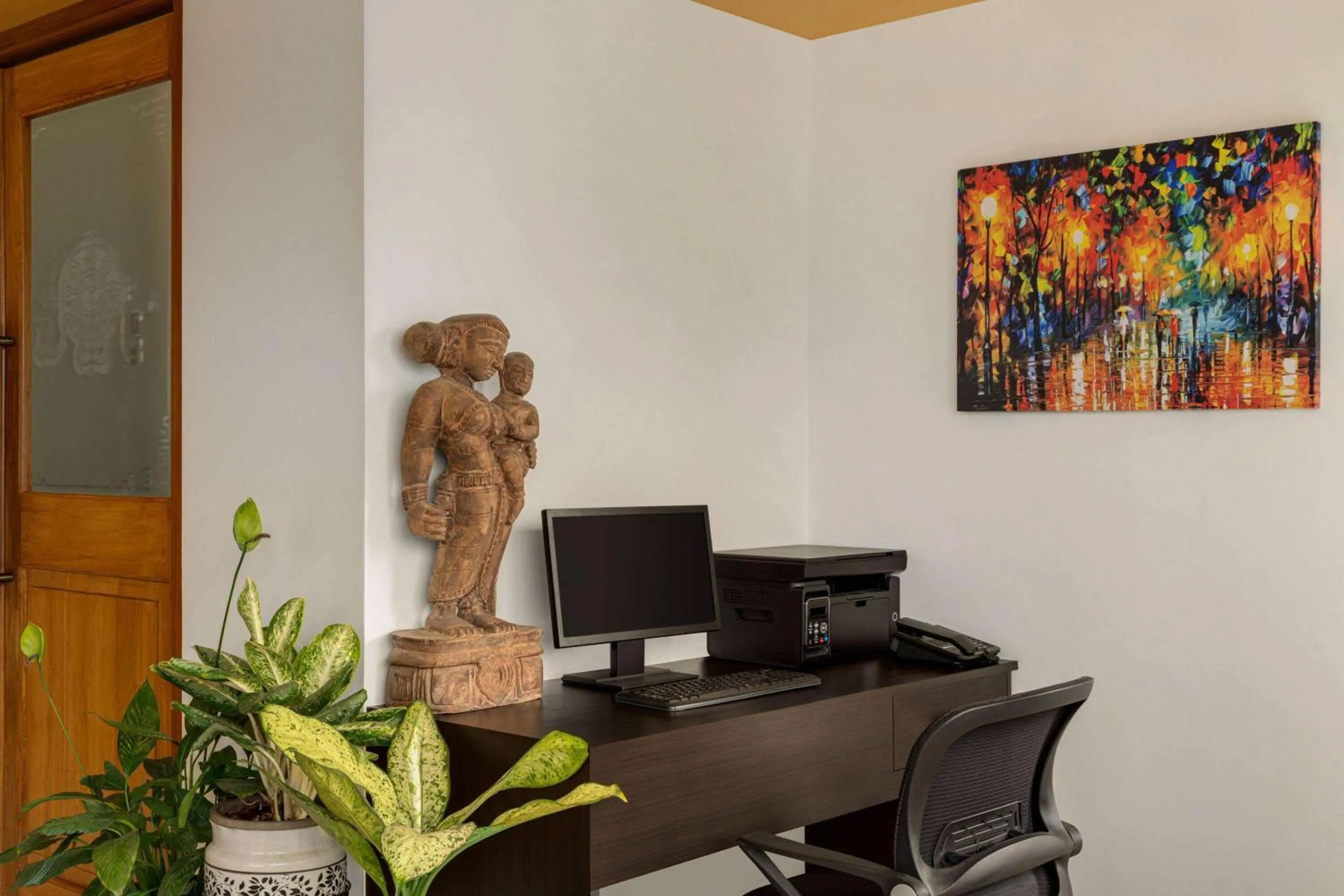 Business facilities in Days Inn by Wyndham Gangtok Tadong