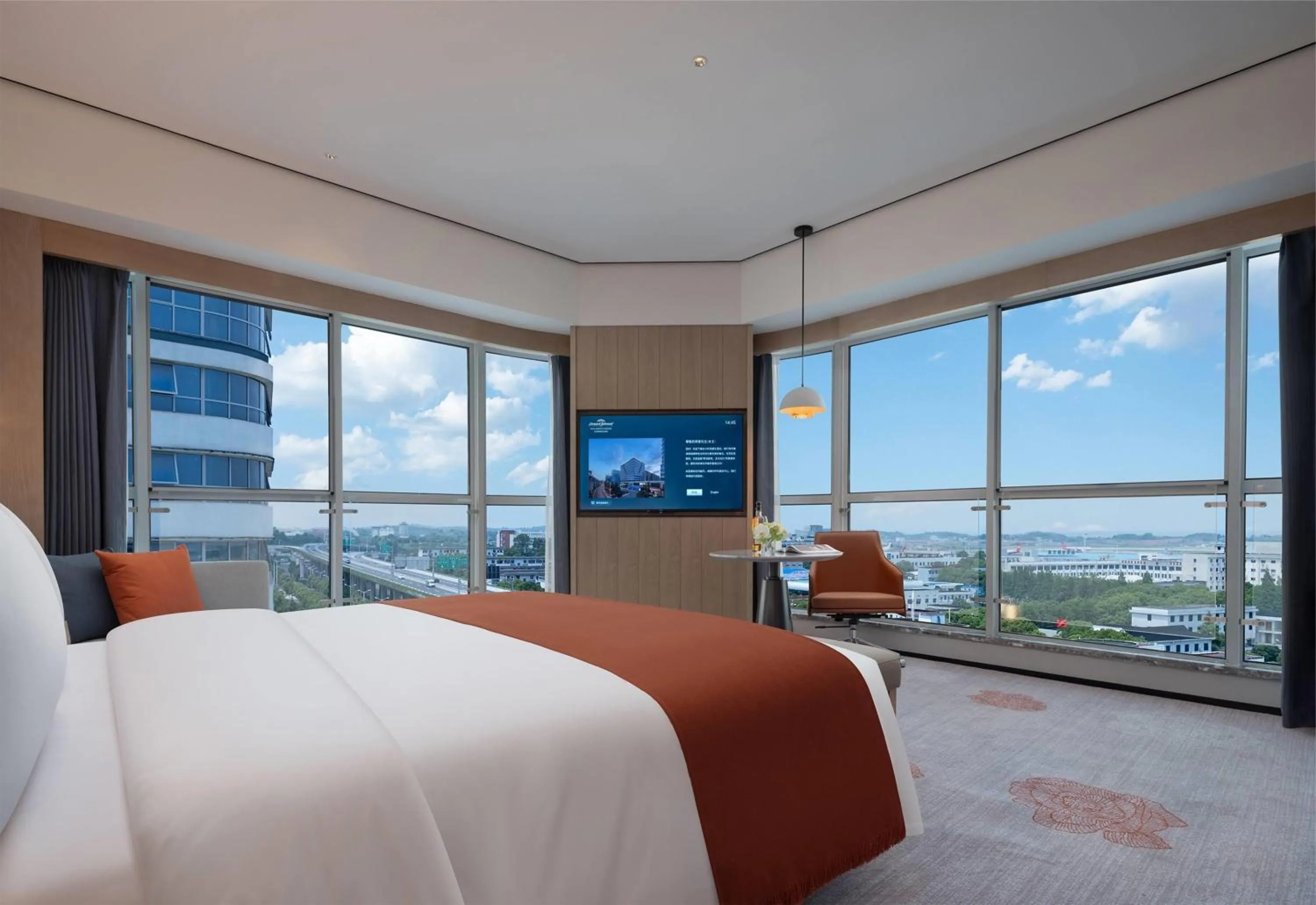 Photo of the whole room, Bed in Howard Johnson Airport Hotel Changsha