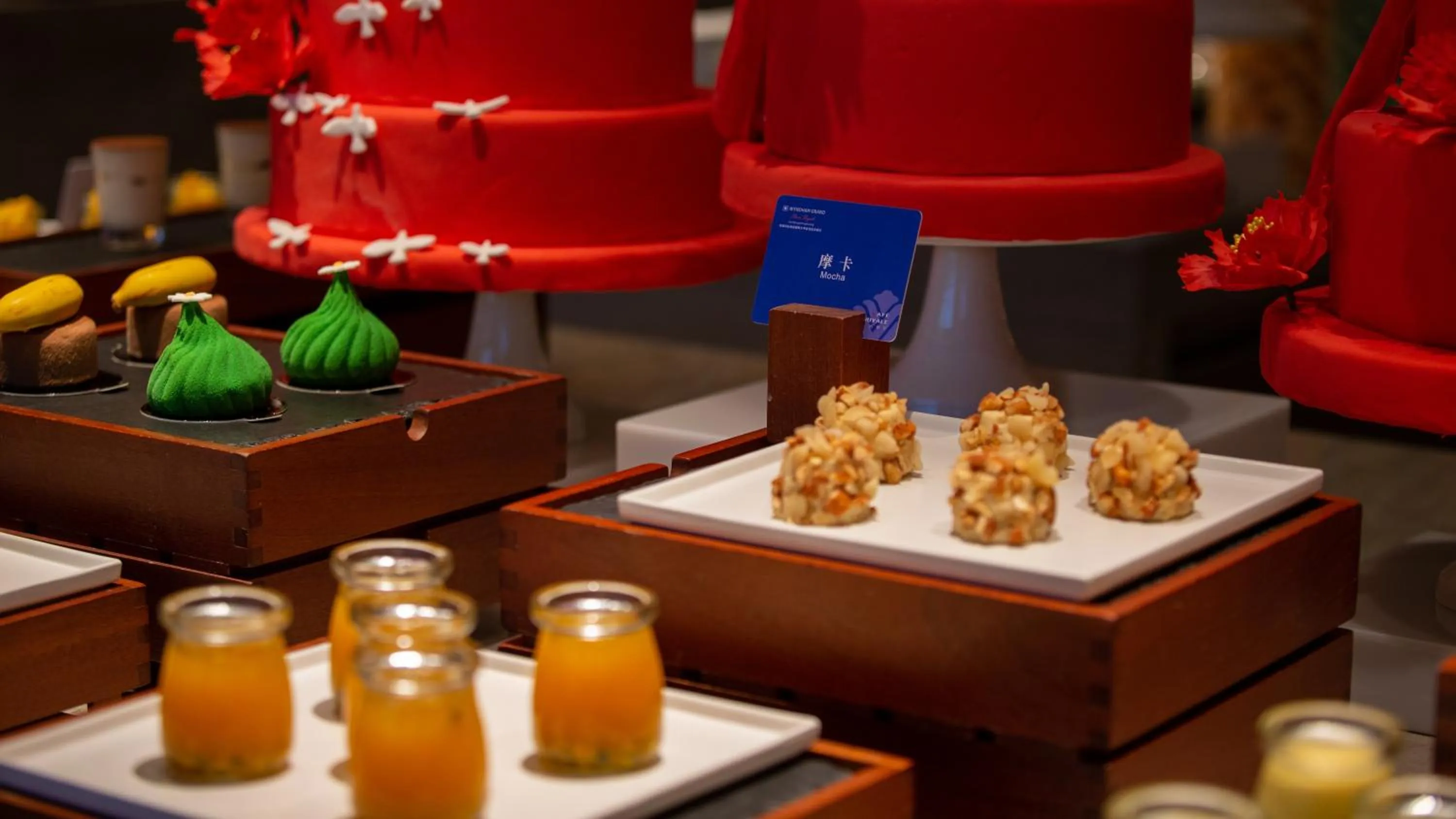 Food and drinks in Wyndham Grand Plaza Royale Hot Springs Fenghuang