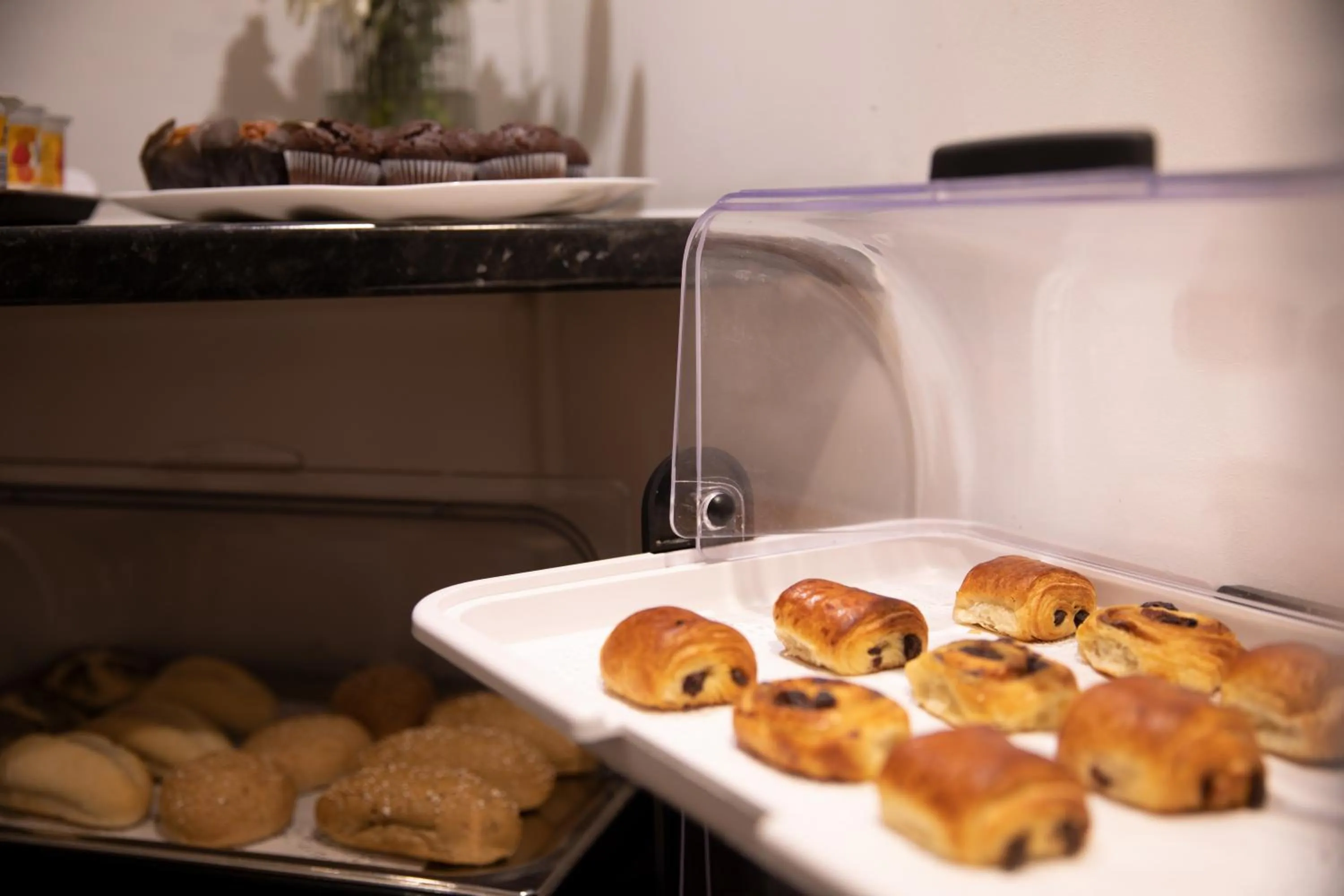 Buffet breakfast in Duke Of Leinster Hotel