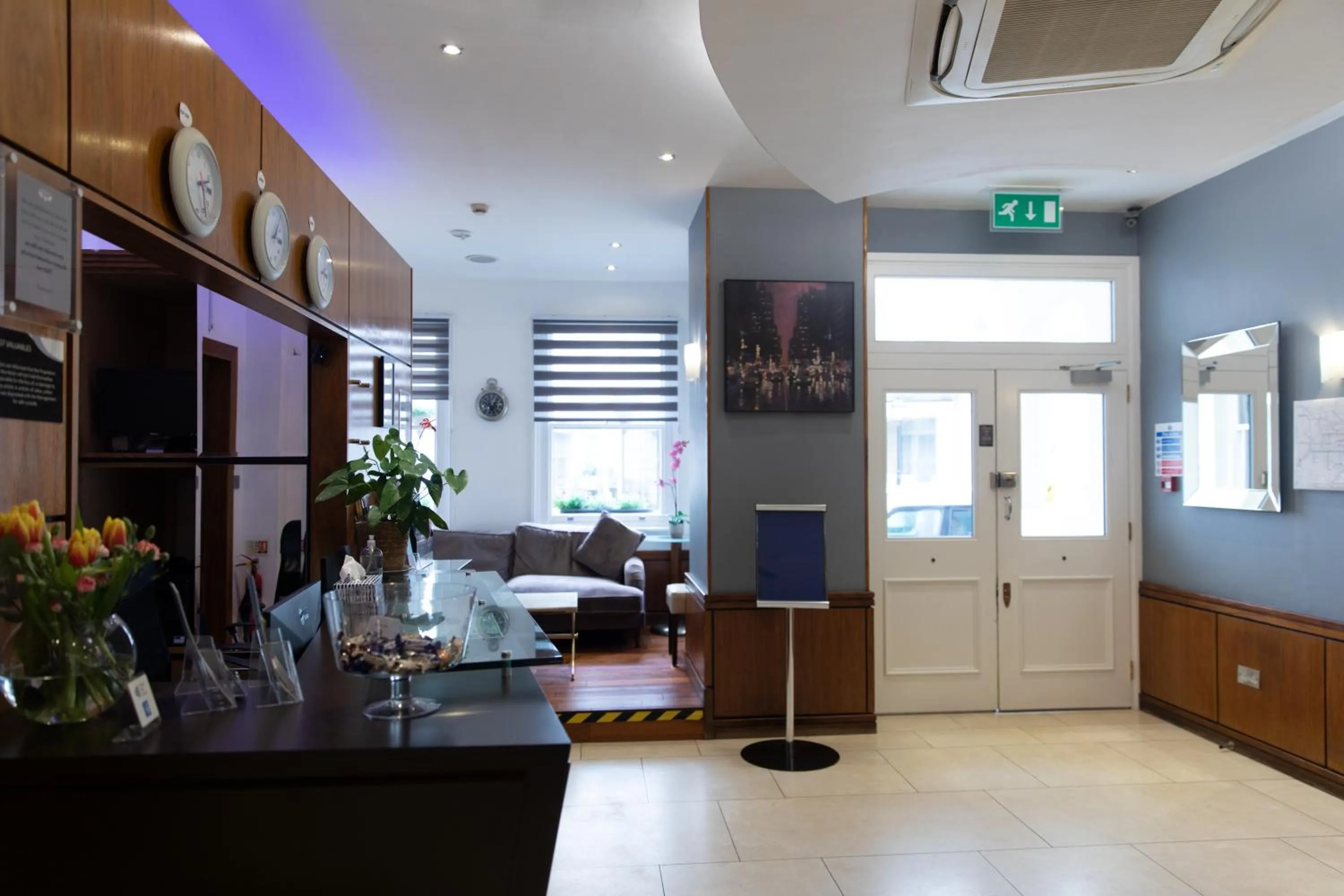 Seating area in Duke Of Leinster Hotel
