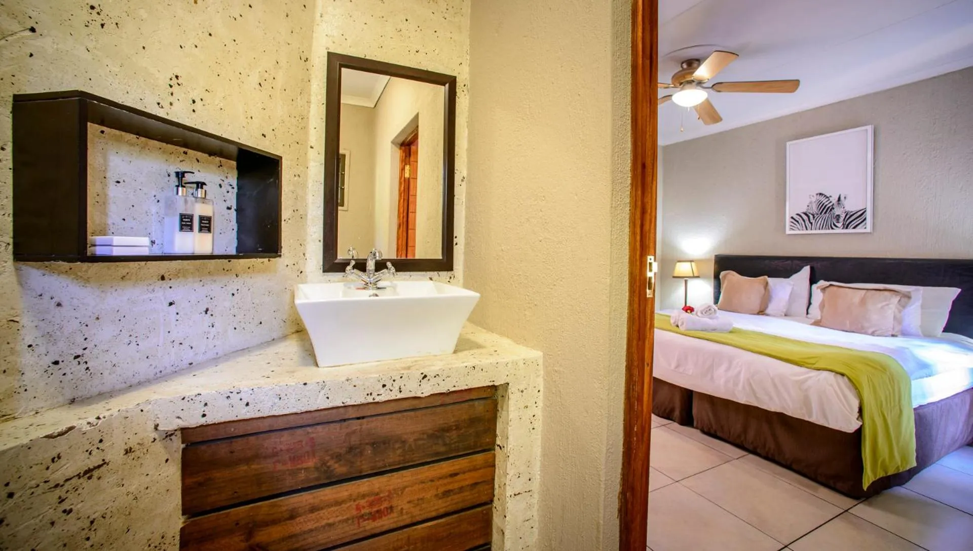 Bed in Zebrina Guest House