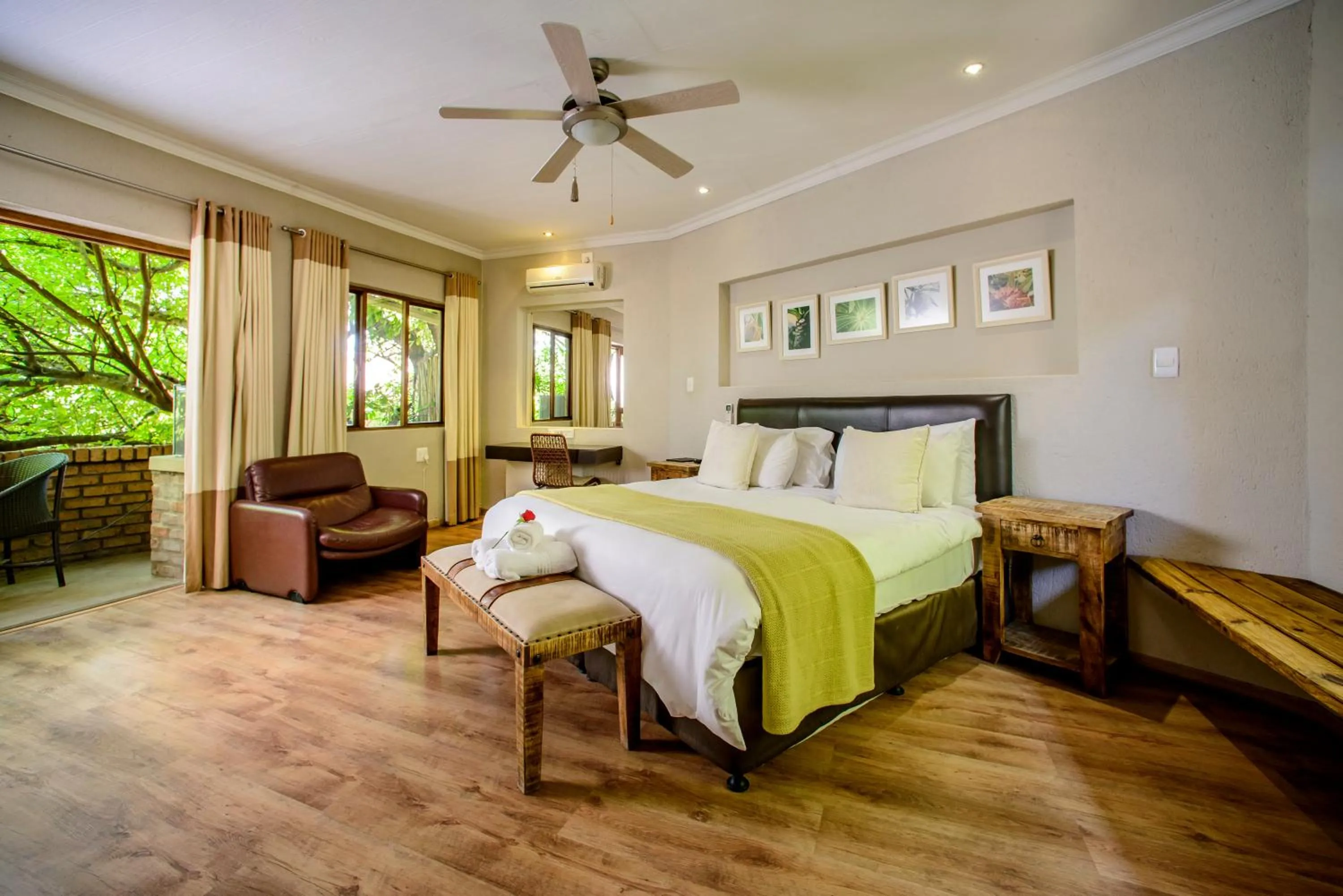 Bed in Zebrina Guest House