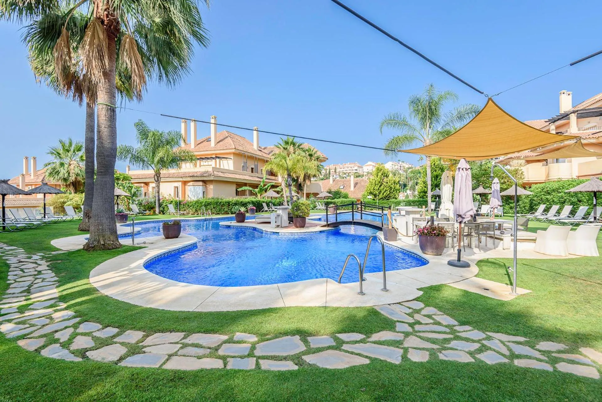 Swimming pool in Alcam Aloha Deluxe 42