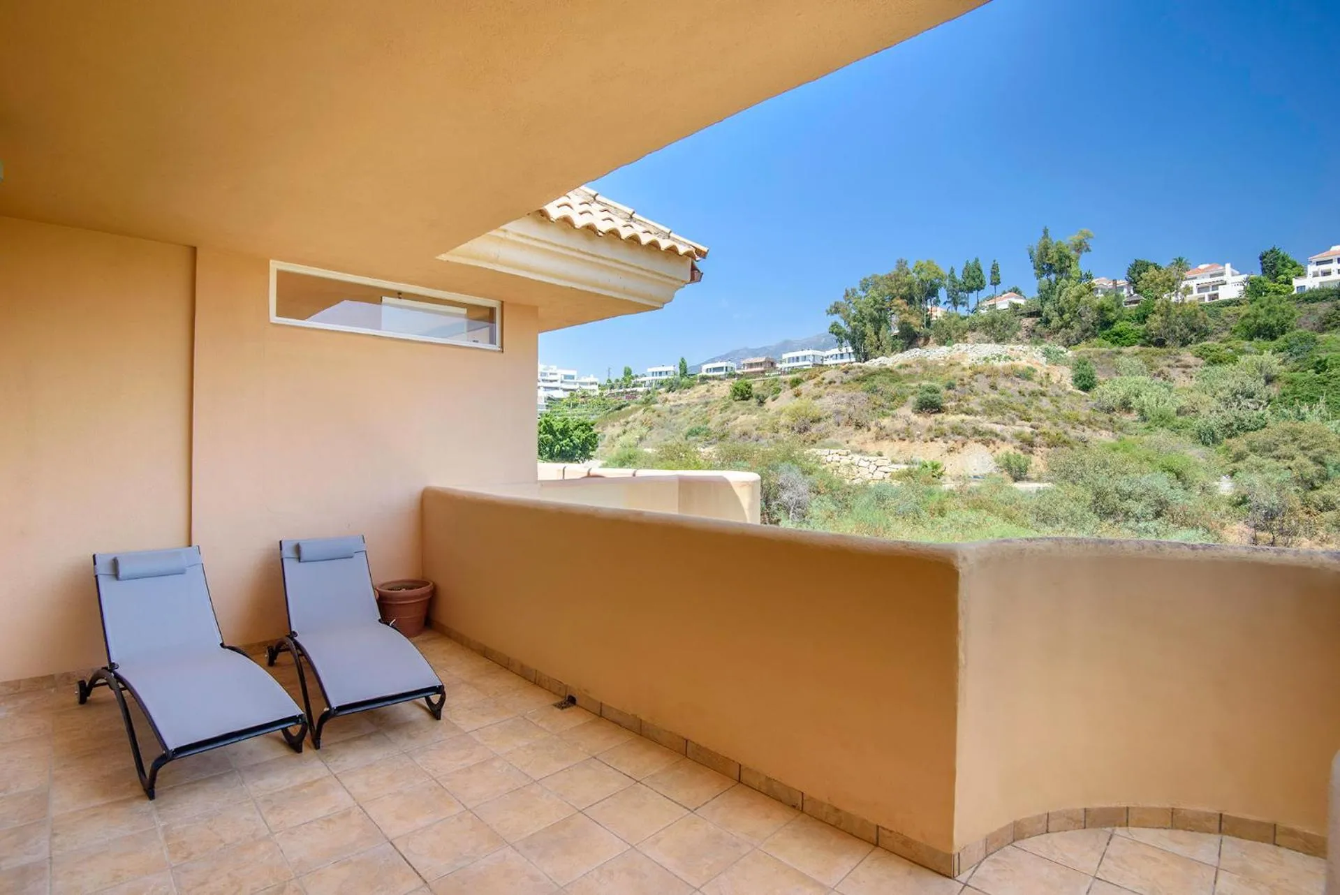 Balcony/Terrace in Alcam Aloha Deluxe 42