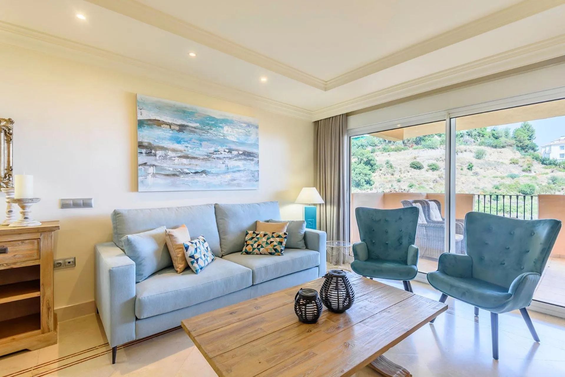Living room in Alcam Aloha Deluxe 42
