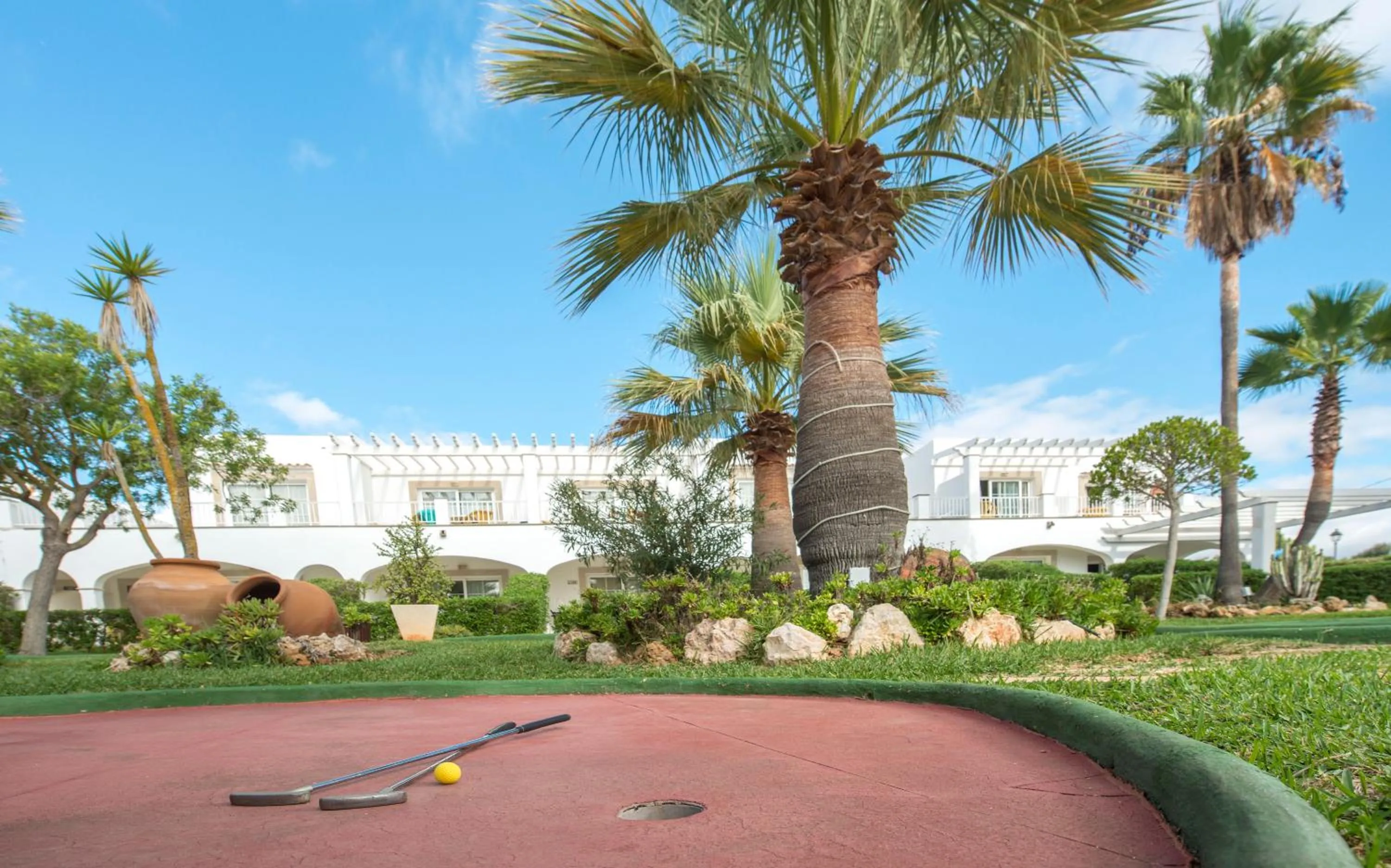 Day in Ona Village Cala d'Or