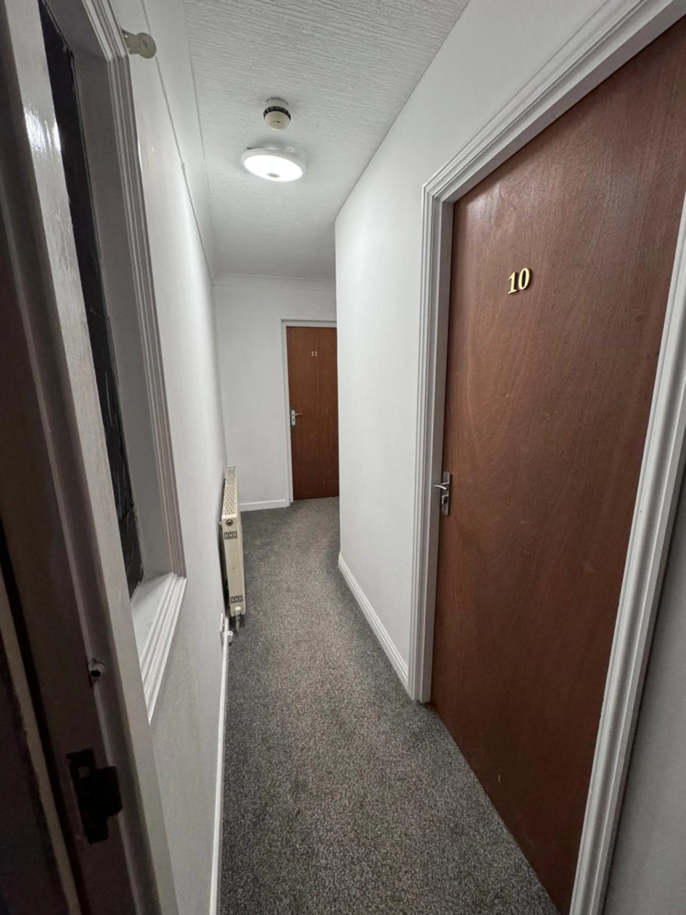 Property building in All Seasons Gatwick Guest House & Parking