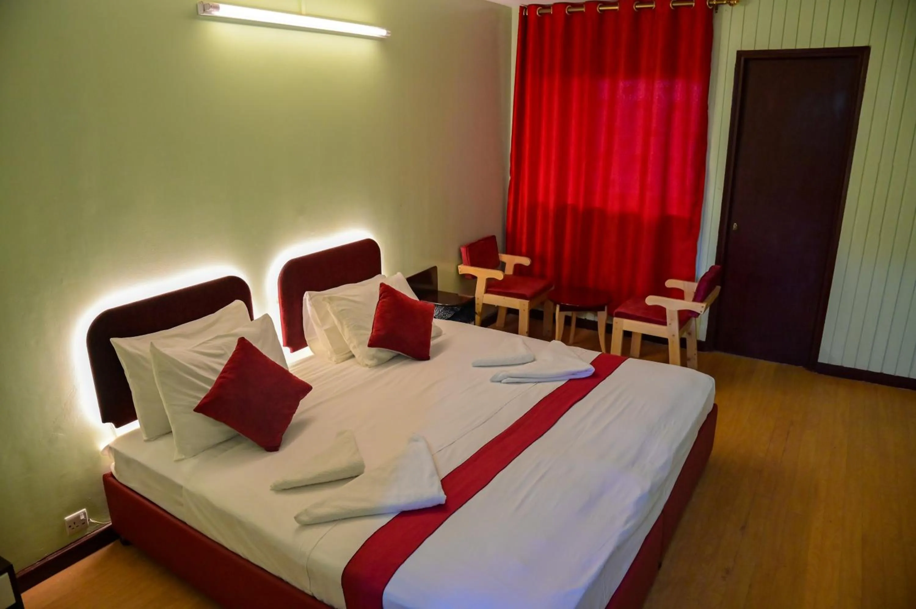 Bedroom, Bed in SIESTA HOTEL