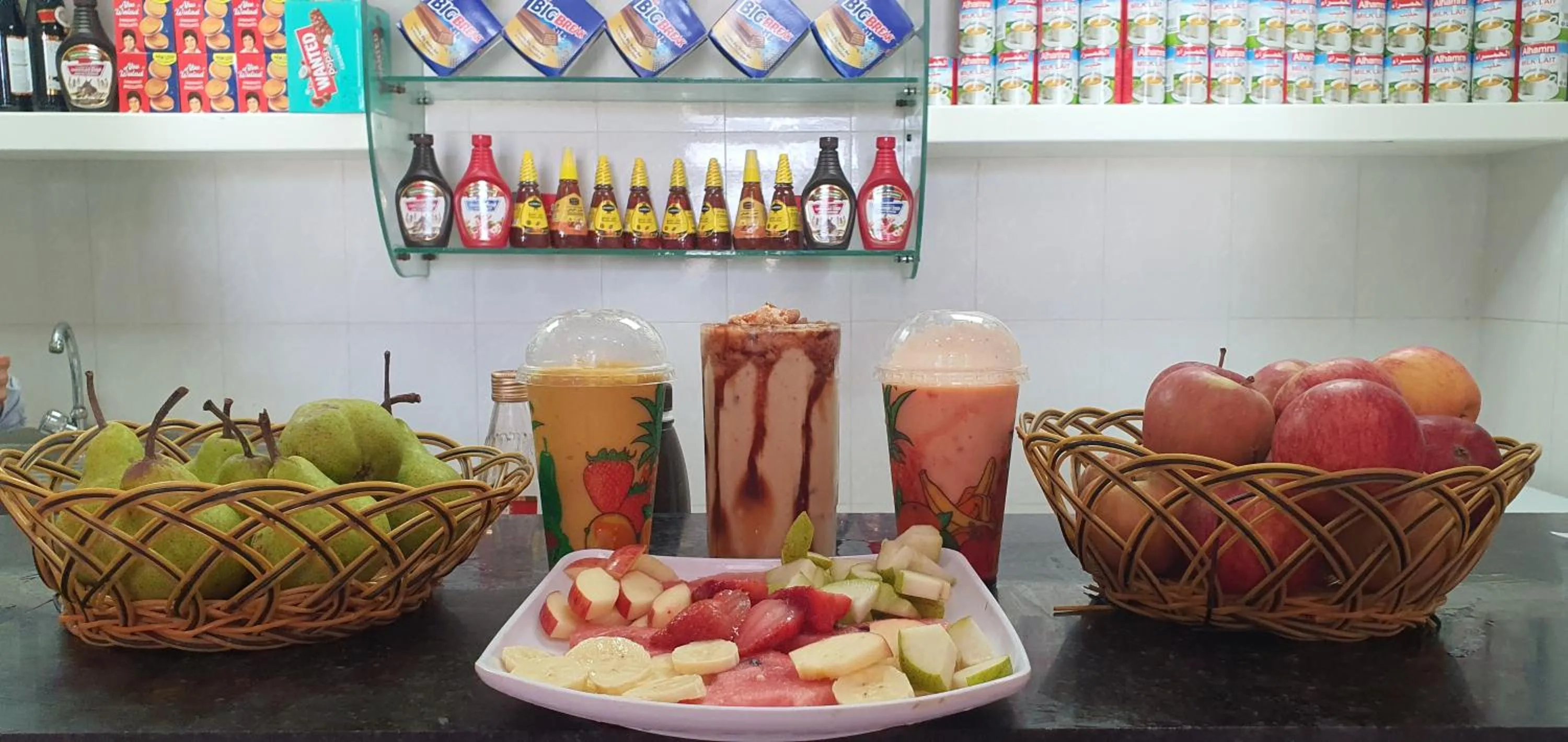 Restaurant/places to eat in SIESTA HOTEL