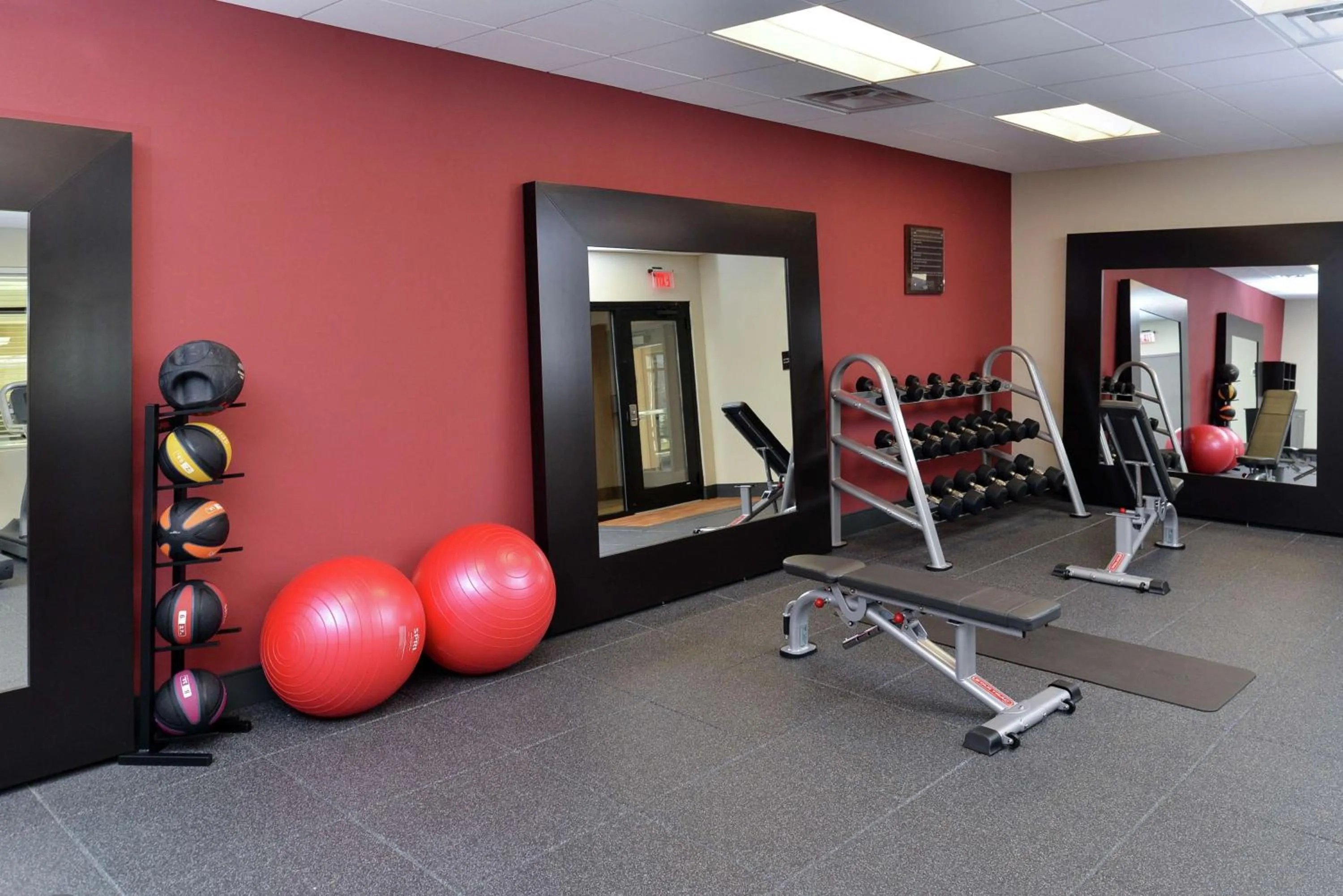 Fitness centre/facilities in Homewood Suites by Hilton Cincinnati/Mason