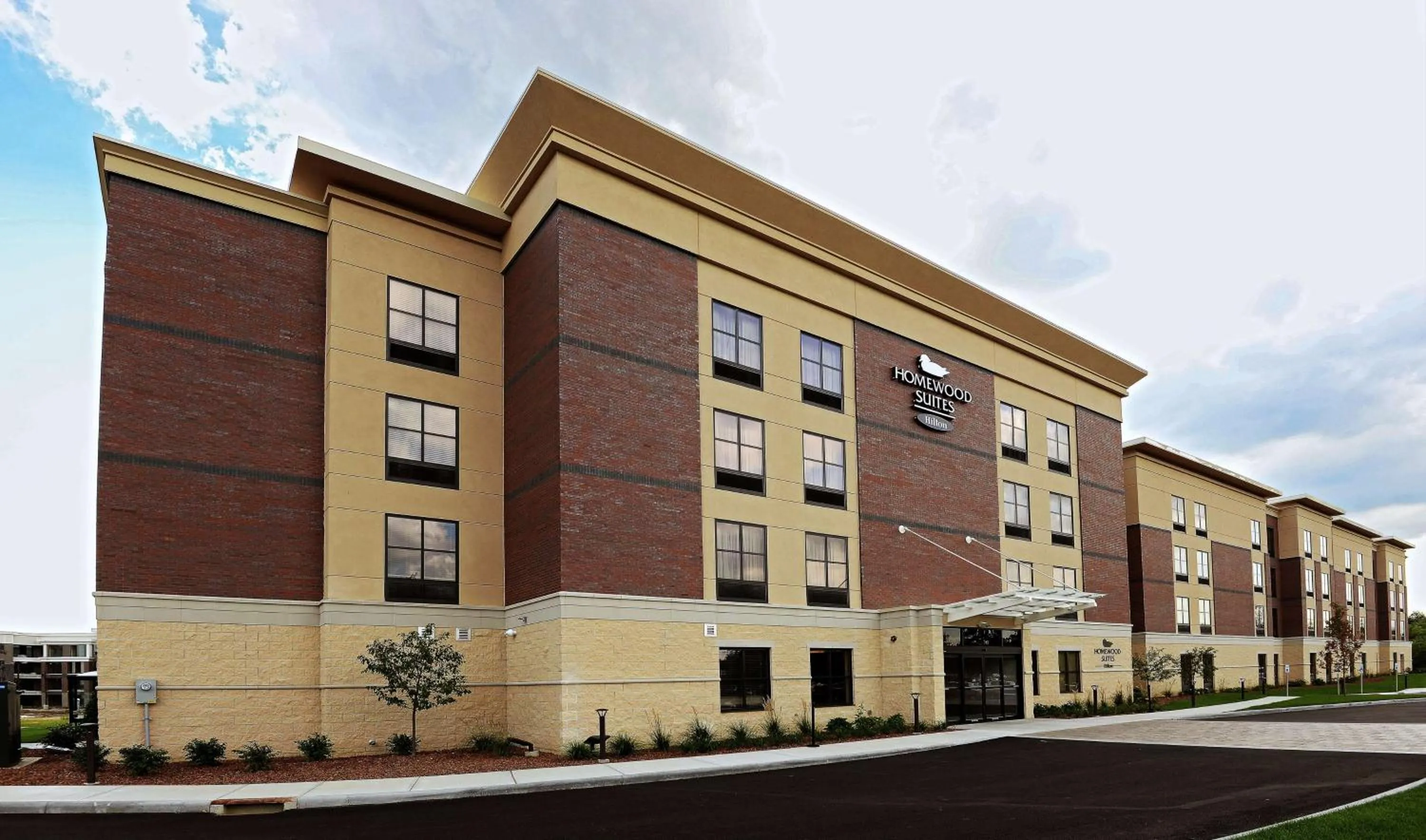 Property building in Homewood Suites by Hilton Cincinnati/Mason