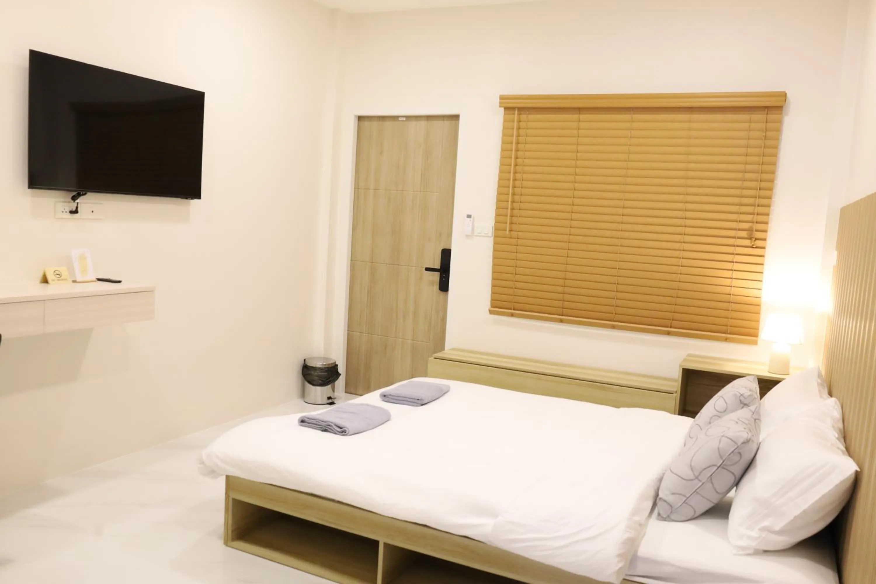 Photo of the whole room, Bed in S.P.C Apartment by Brodderud