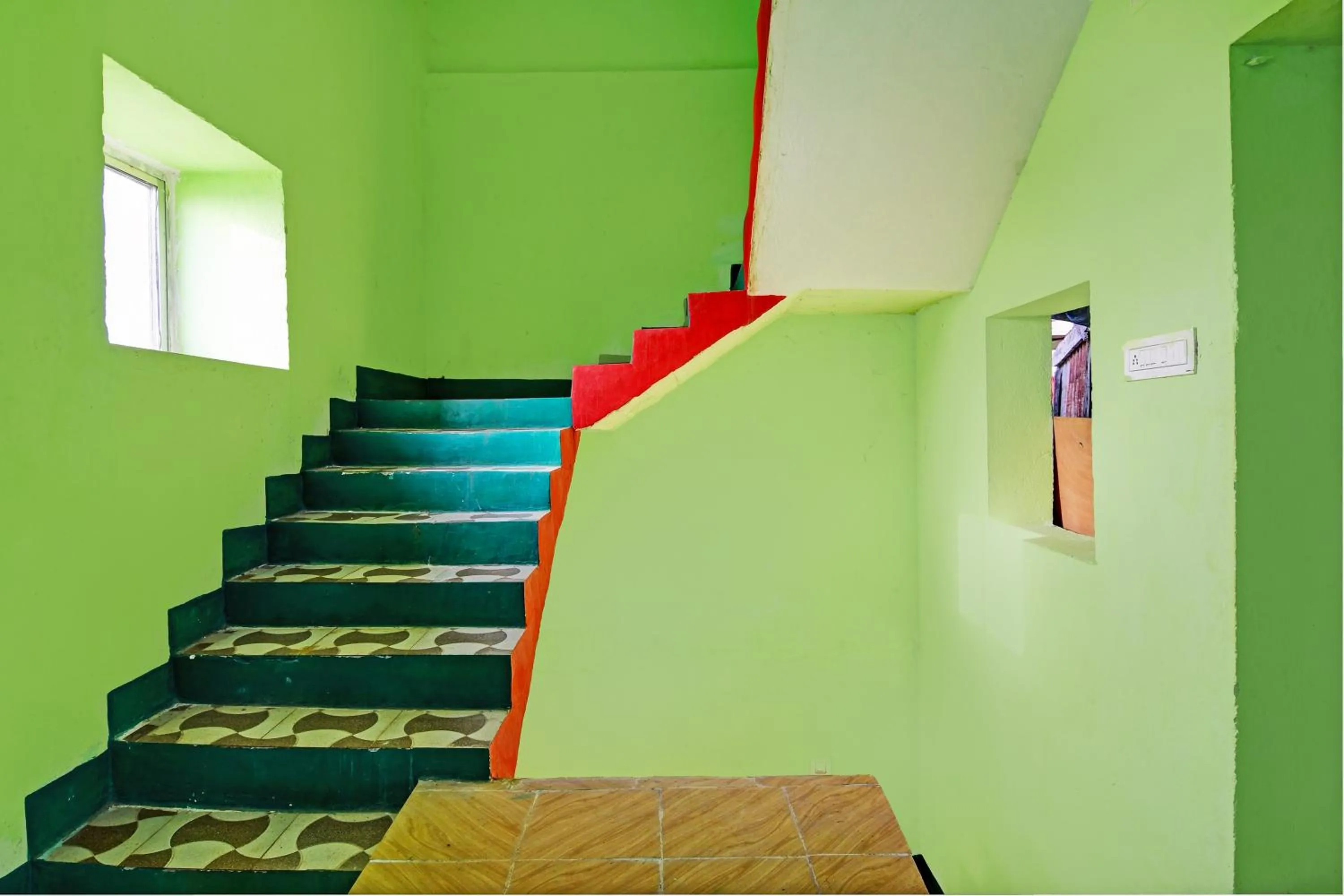 Lobby or reception in Hotel O Daffodil Lodge Dolphin restaurant