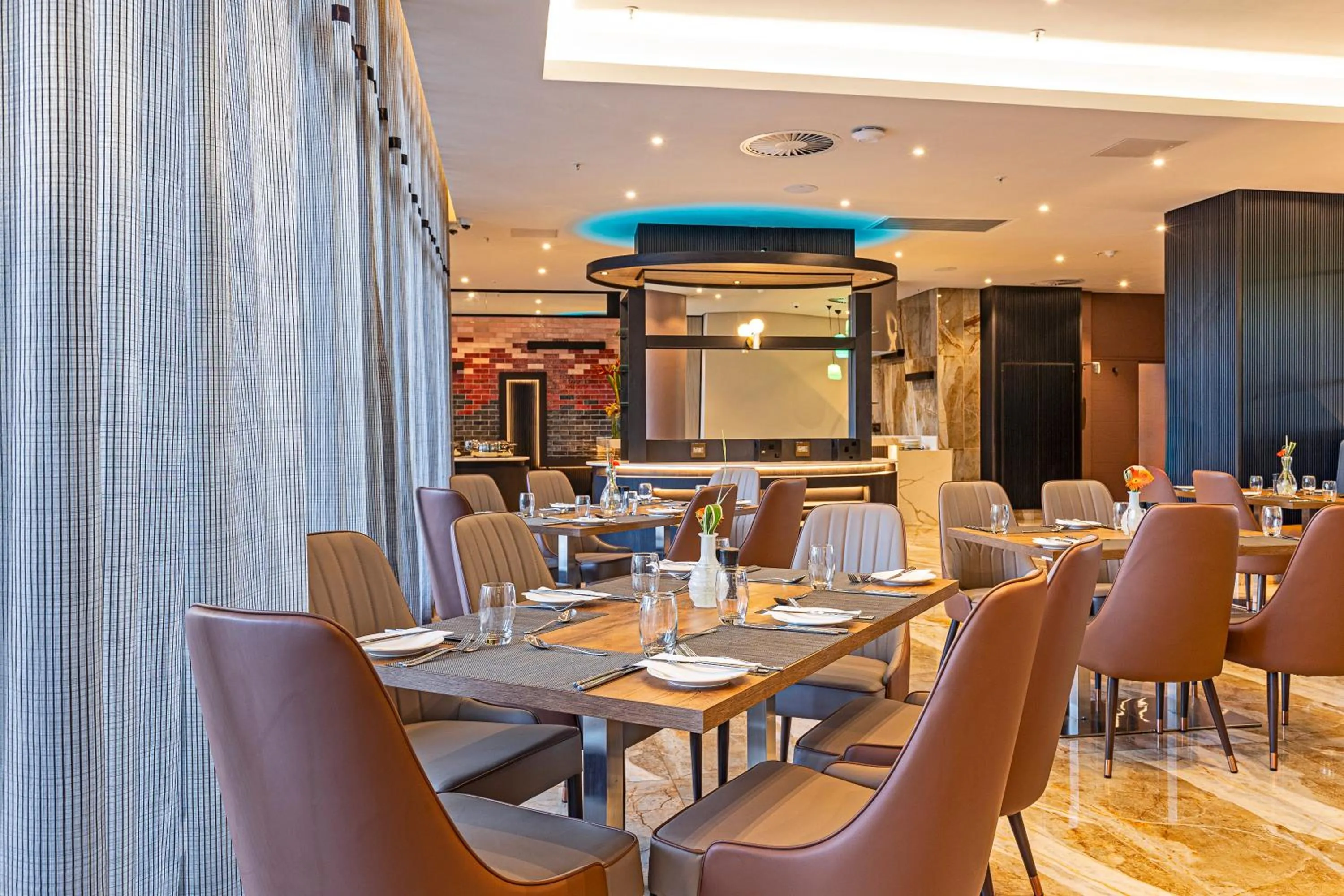 Restaurant/places to eat in Coastlands Skye Hotel, Ridgeside, Umhlanga