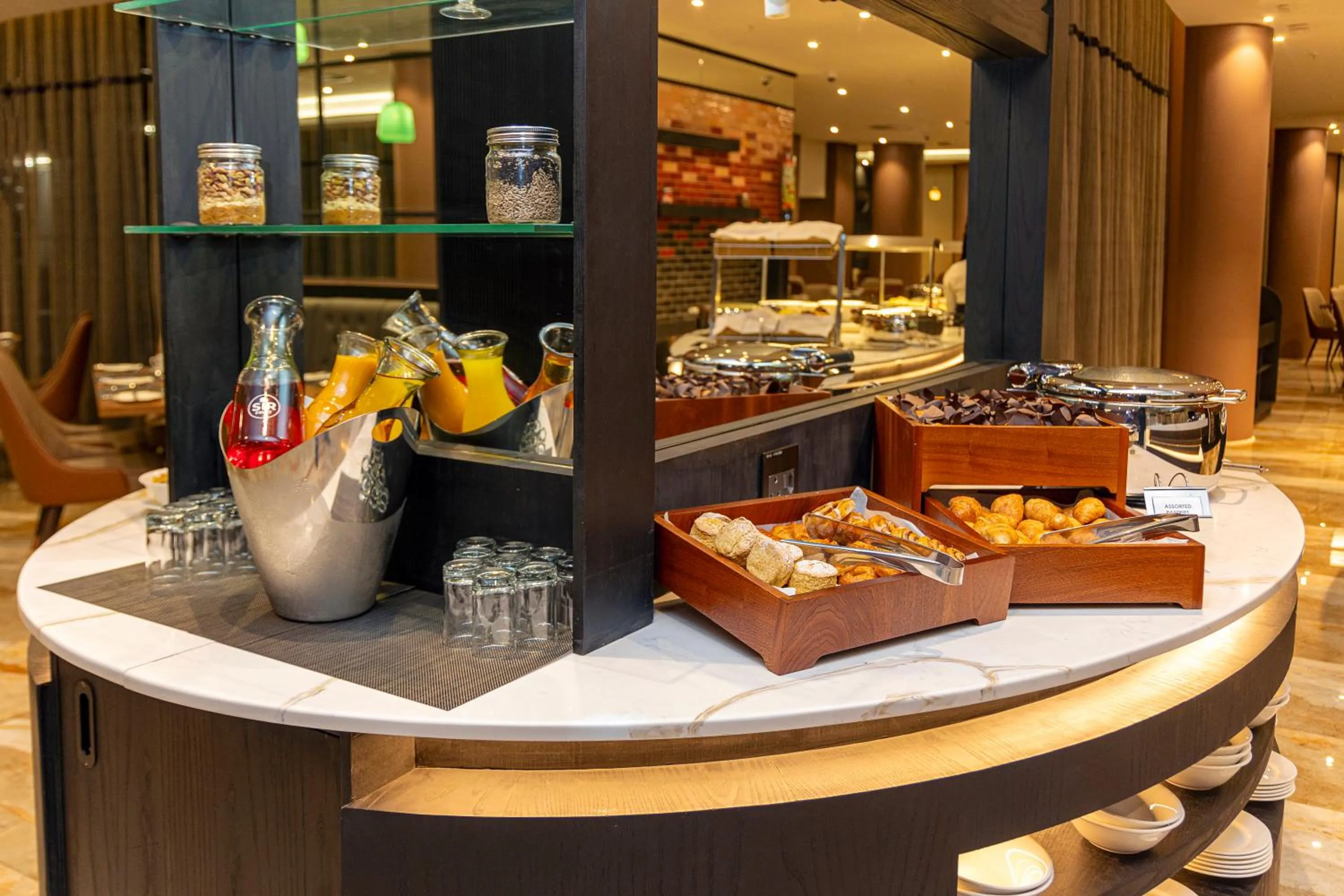 Restaurant/places to eat in Coastlands Skye Hotel, Ridgeside, Umhlanga