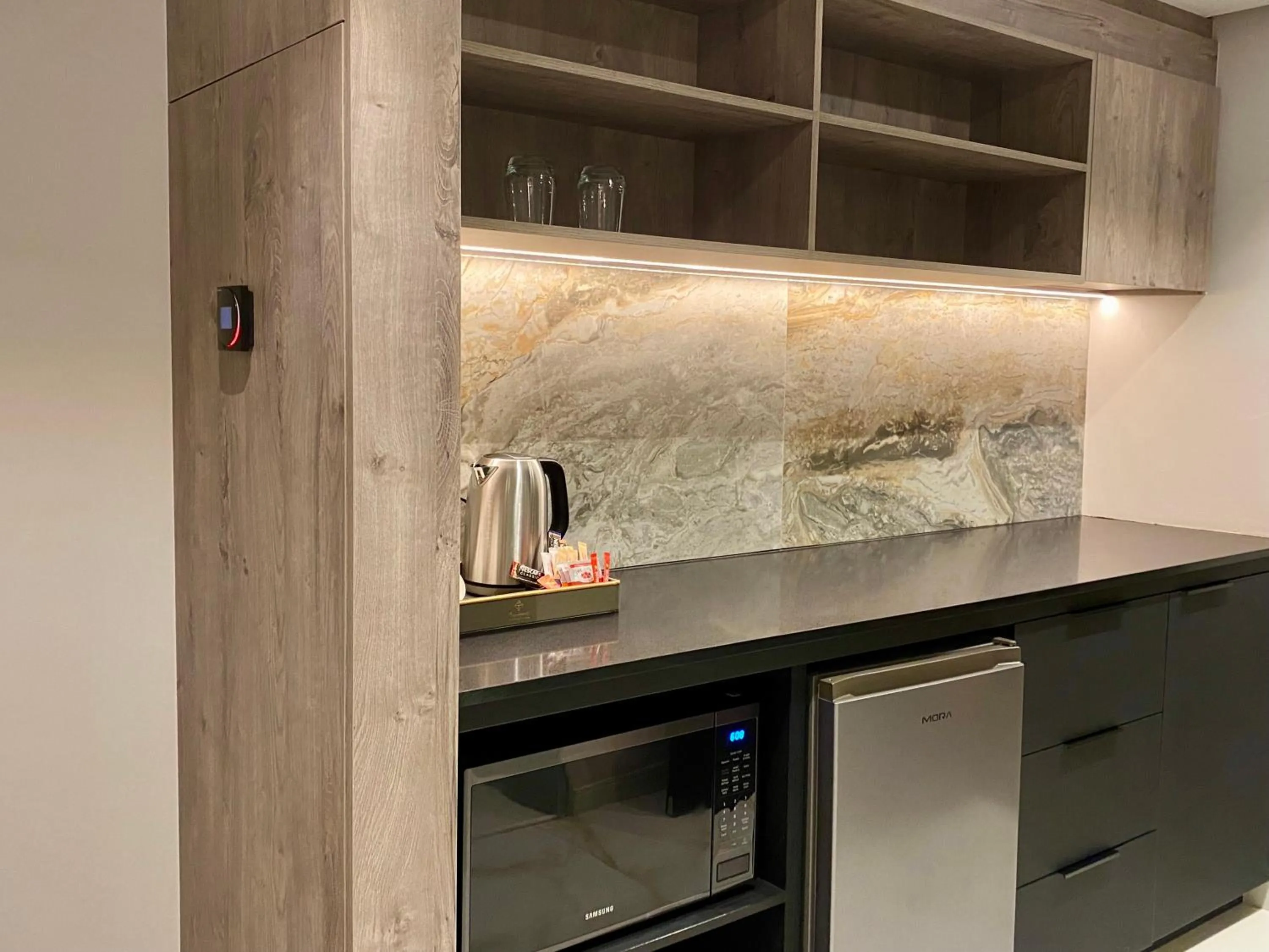 Coffee/tea facilities in Coastlands Skye Hotel, Ridgeside, Umhlanga