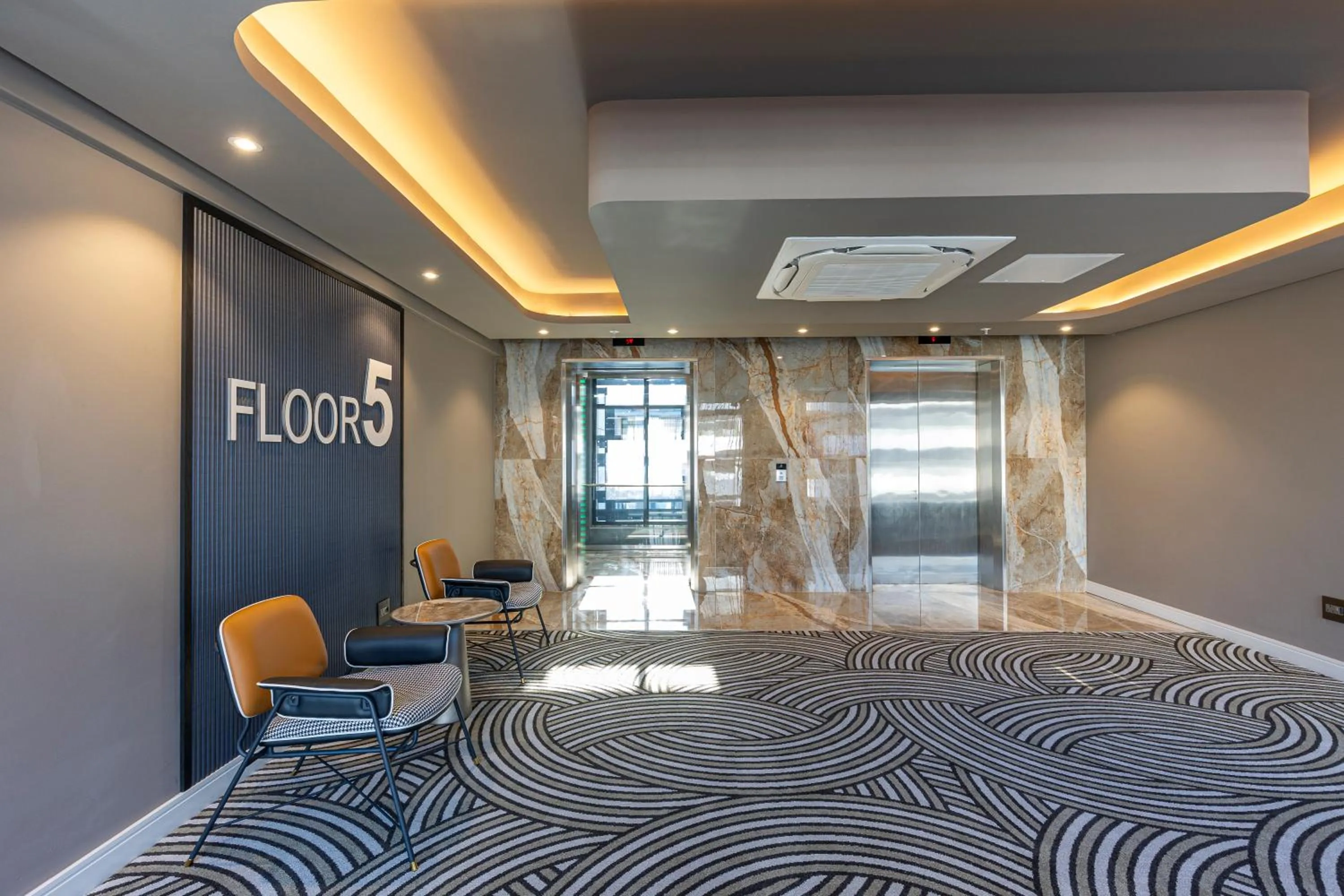 Lobby or reception in Coastlands Skye Hotel, Ridgeside, Umhlanga