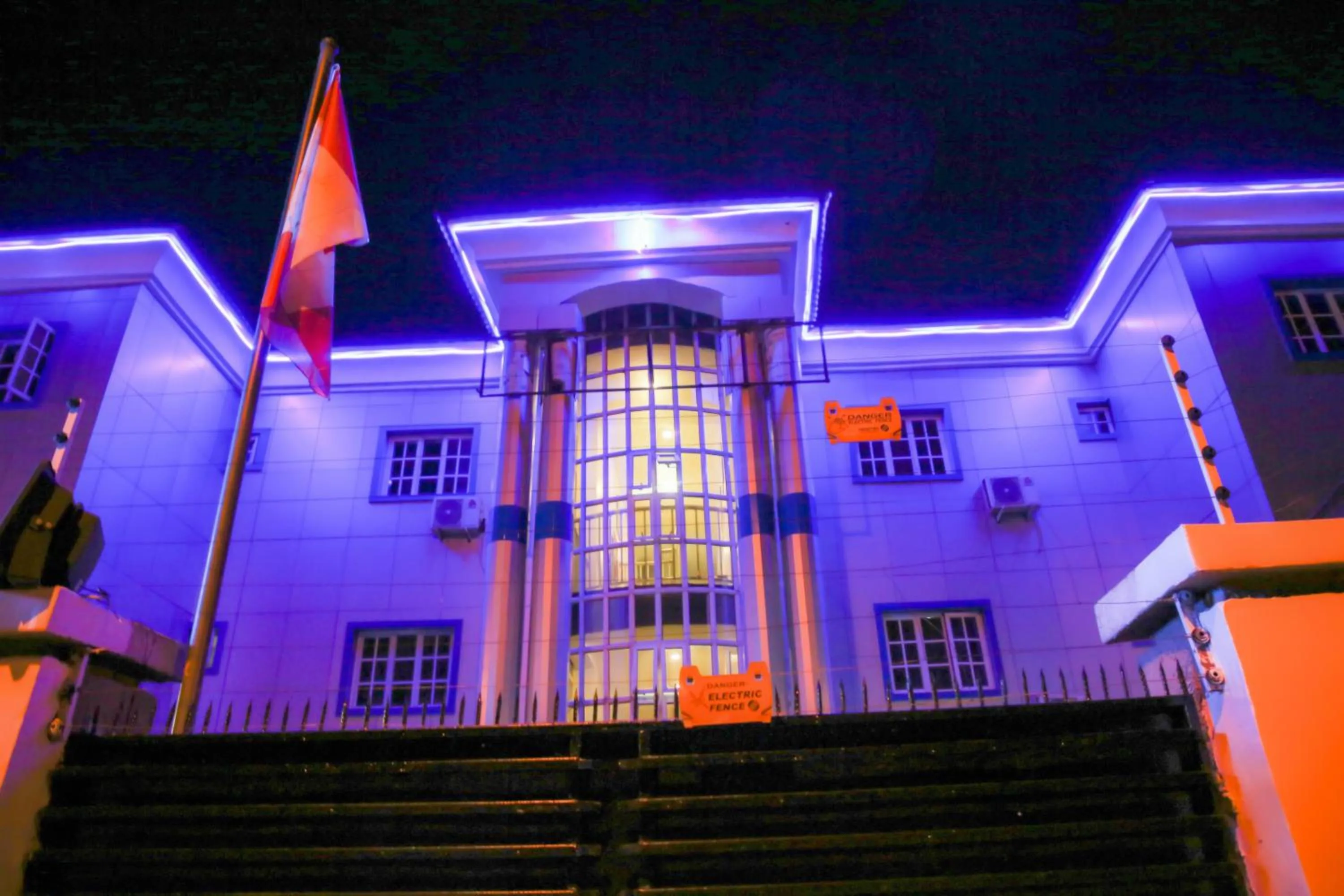 Western Dreams Hotel