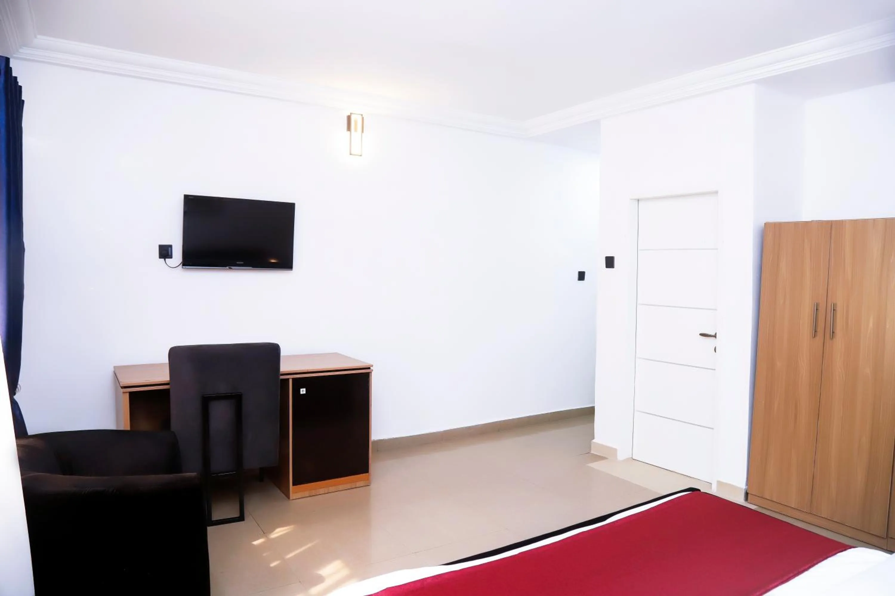 Bed in Western Dreams Hotel