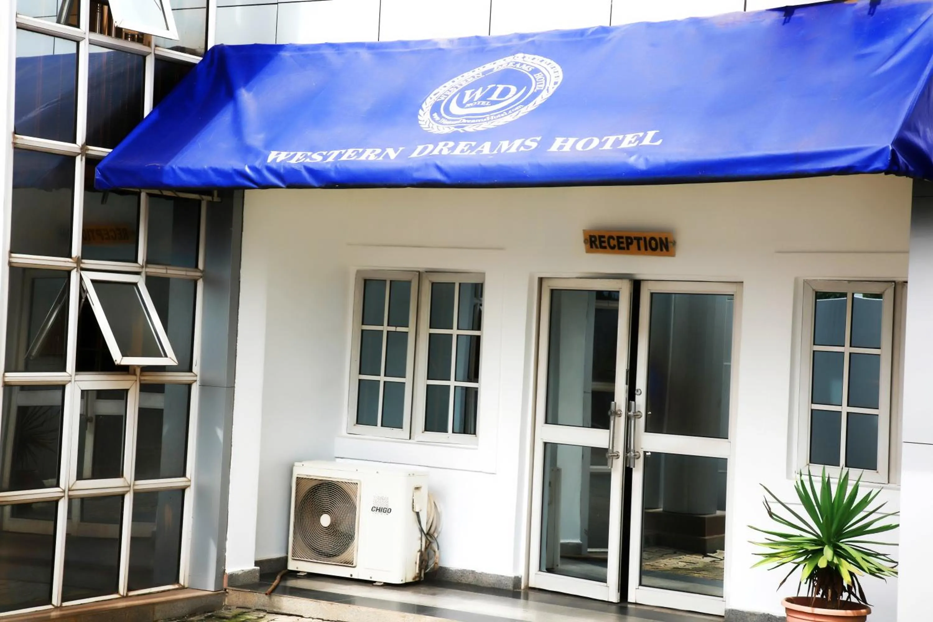 Western Dreams Hotel