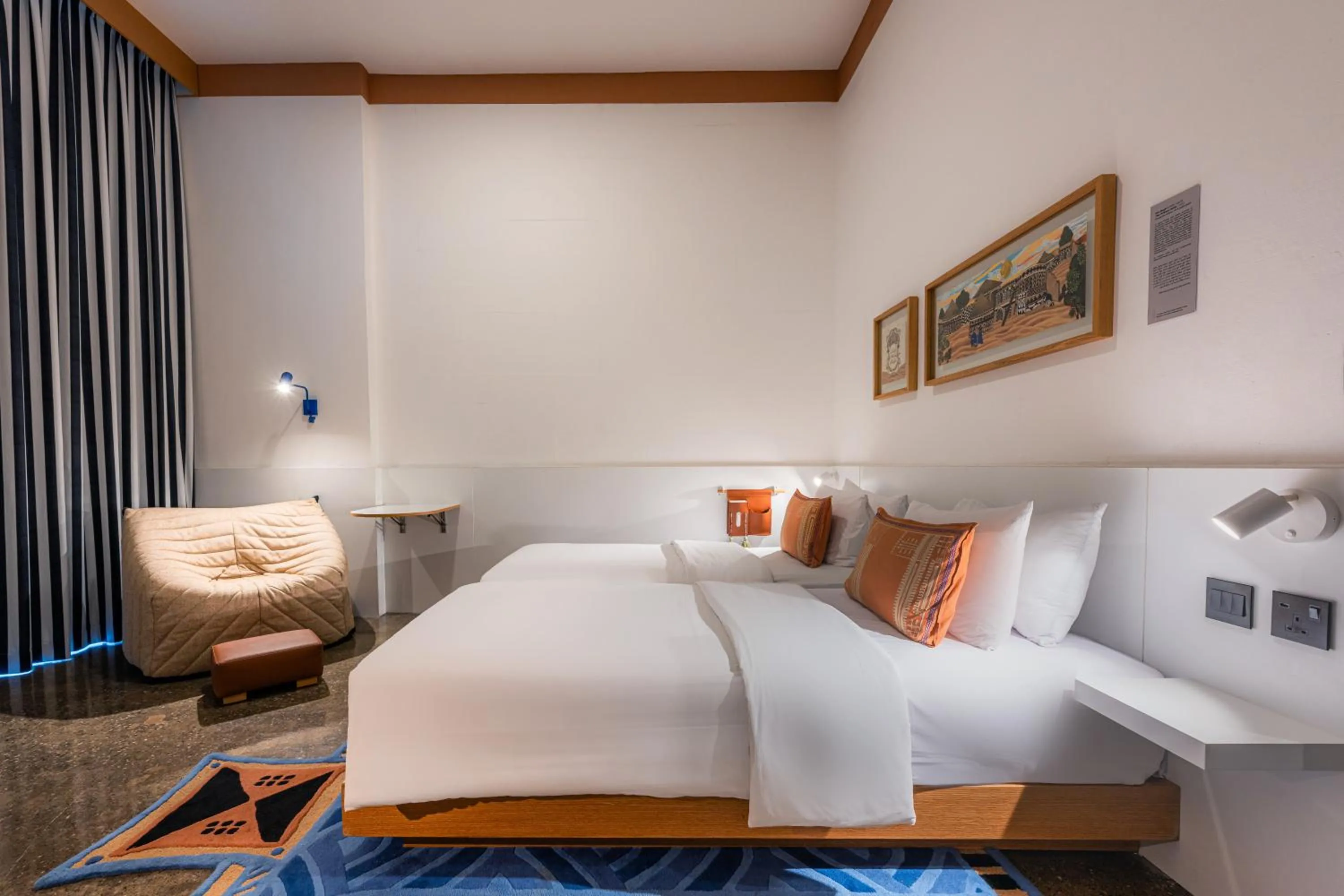 Bed in Shada Hotel Dubai - فندق شدا دبي