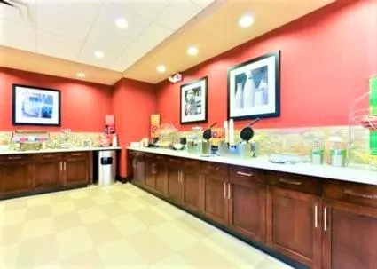 Breakfast in Hampton Inn Corning/Painted Post