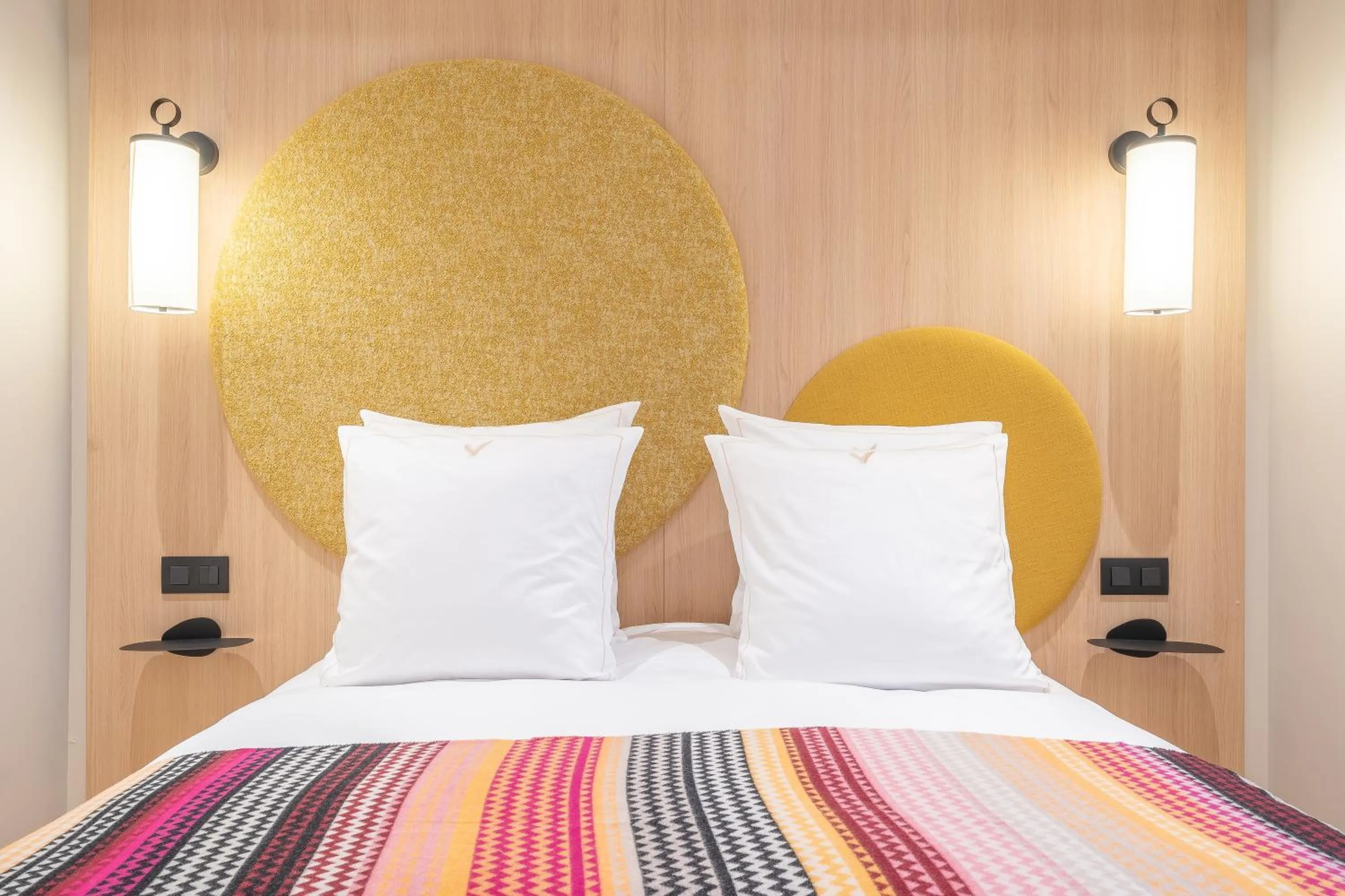 Bedroom, Bed in Yuna Saint-Germain-des-Prés - Serviced Apartments