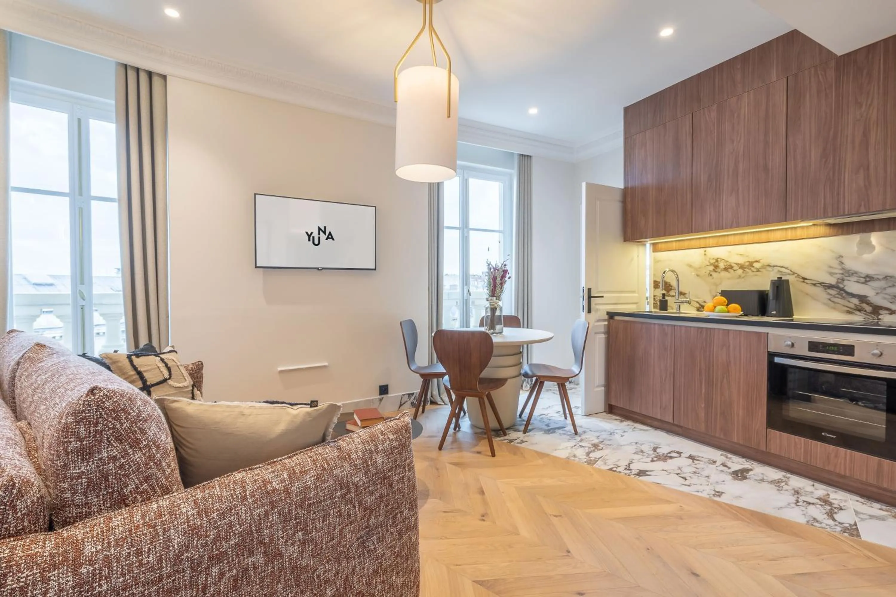 Dining area in Yuna Saint-Germain-des-Prés - Serviced Apartments