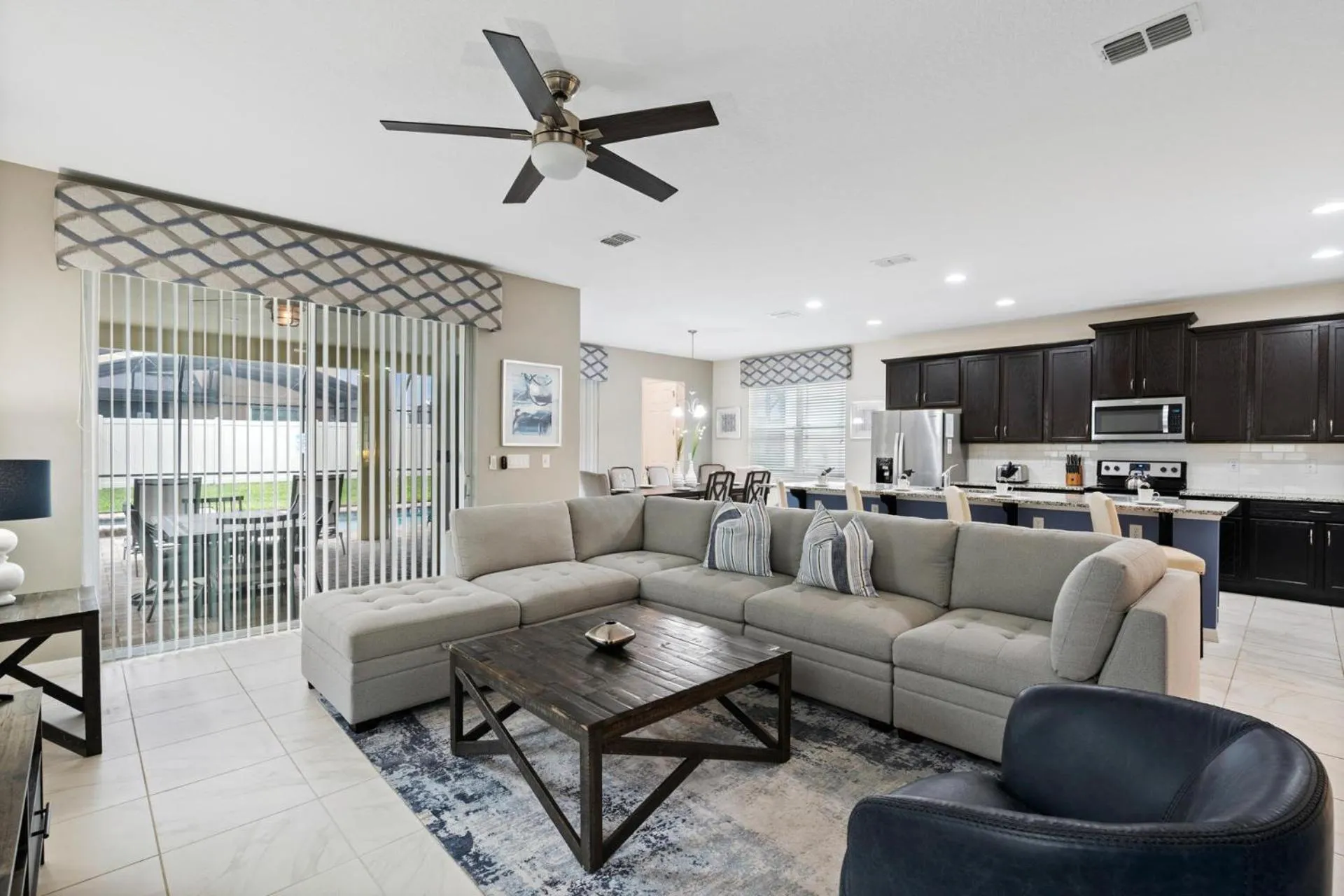 1712 Caribbean View