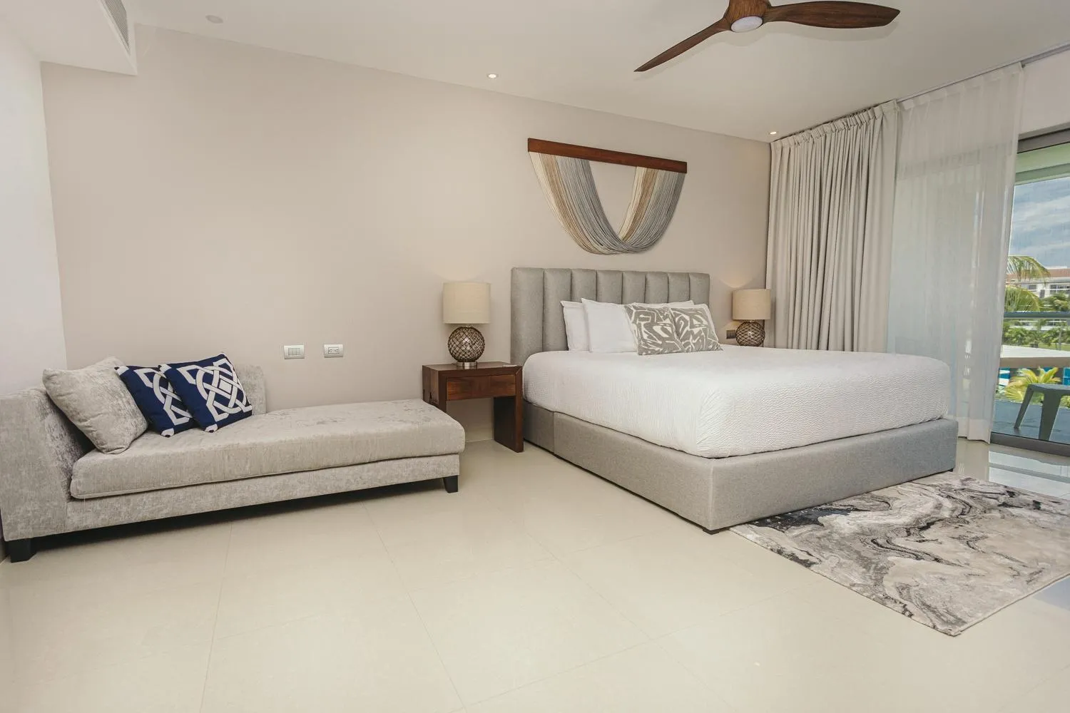 NEW !! Casa Miramar Ocean View 325 S apts