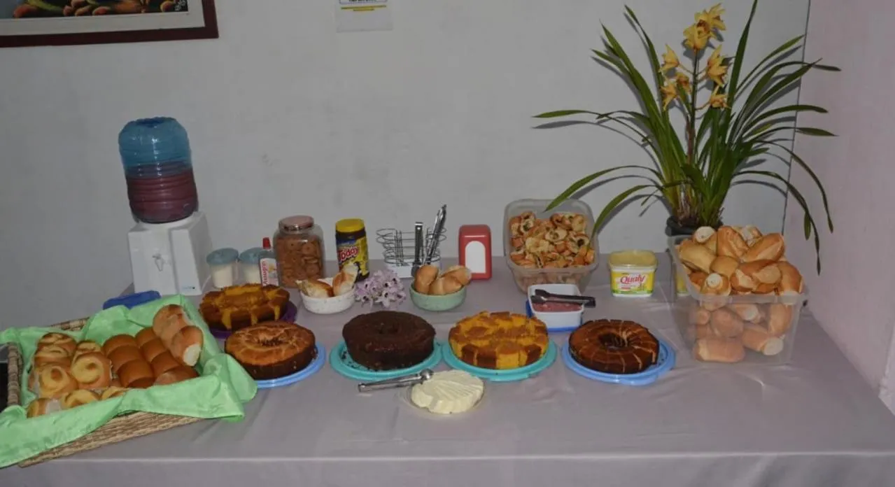 Breakfast in Hotel Estação Norte - Fácil acesso ao Imbel e o distrito industrial e colégio Militar - By Up Hotel