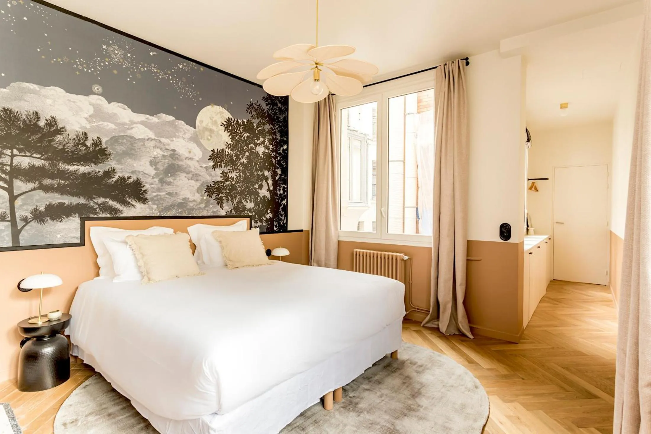 Bed in Habitat Parisien - Bourse Feydeau