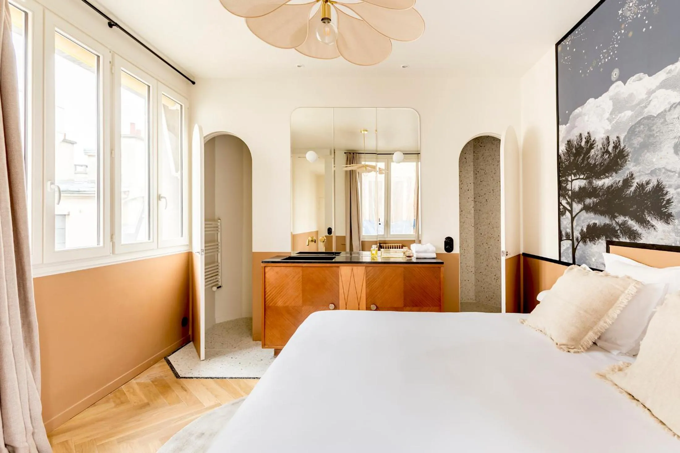 Bed in Habitat Parisien - Bourse Feydeau