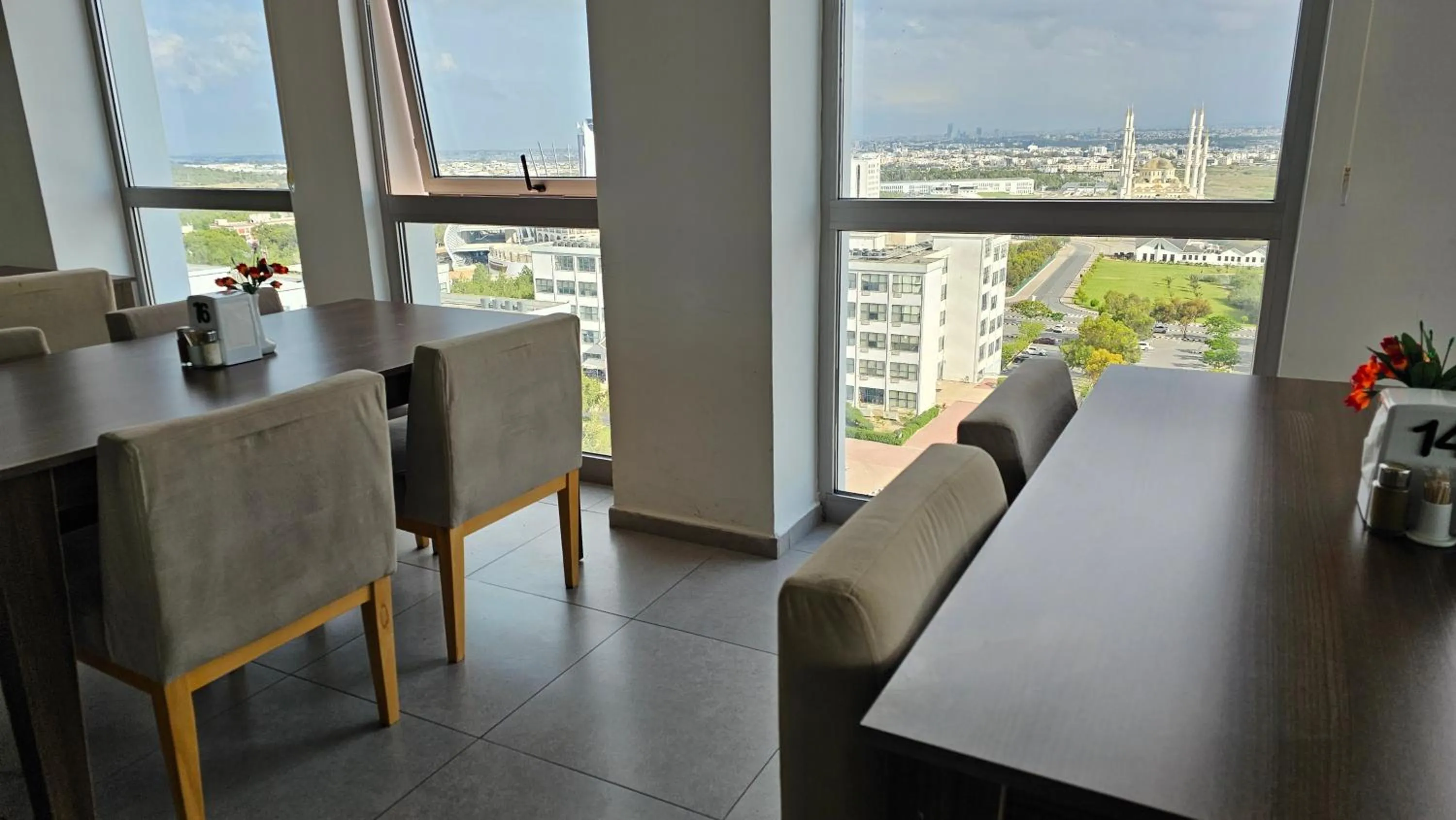 Restaurant/places to eat in Dorana Hotel Lefkoşa