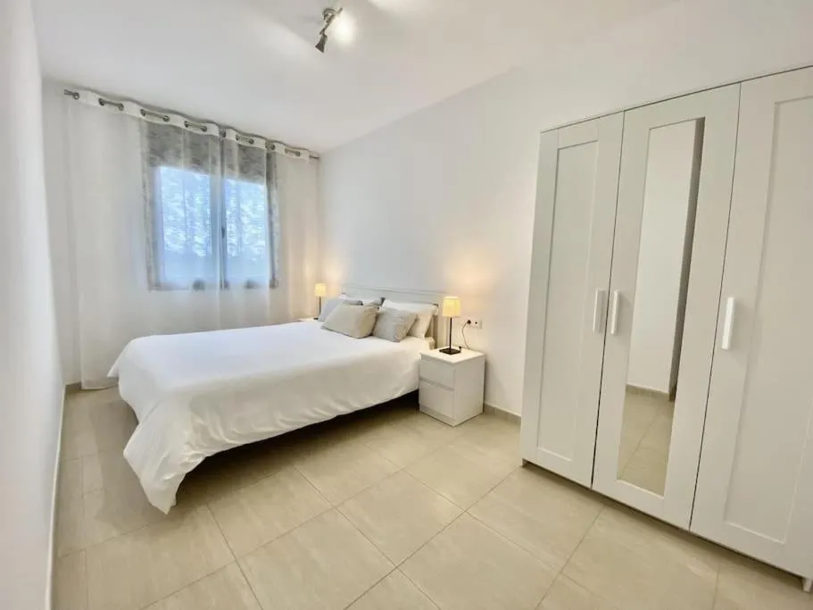 Apartamento con piscina Sant Carles de la Ràpita