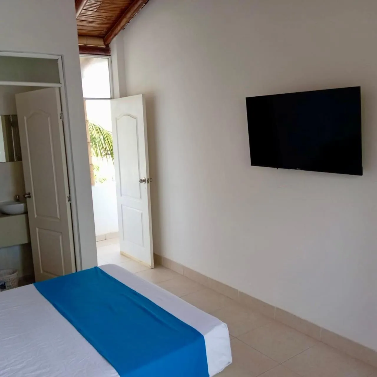 Bedroom, Bed in Hotel Puerto Antiguo