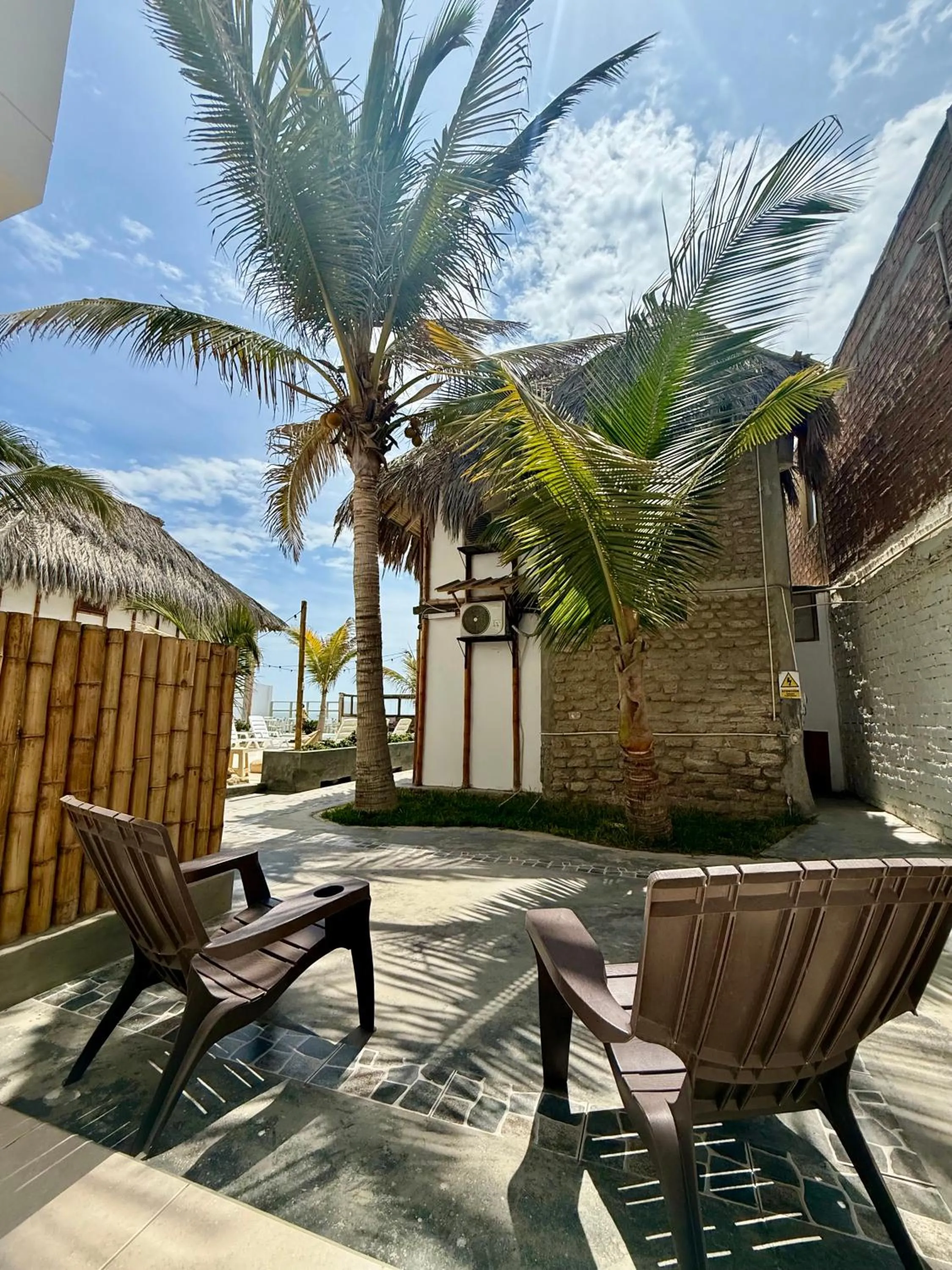 Patio in Hotel Puerto Antiguo