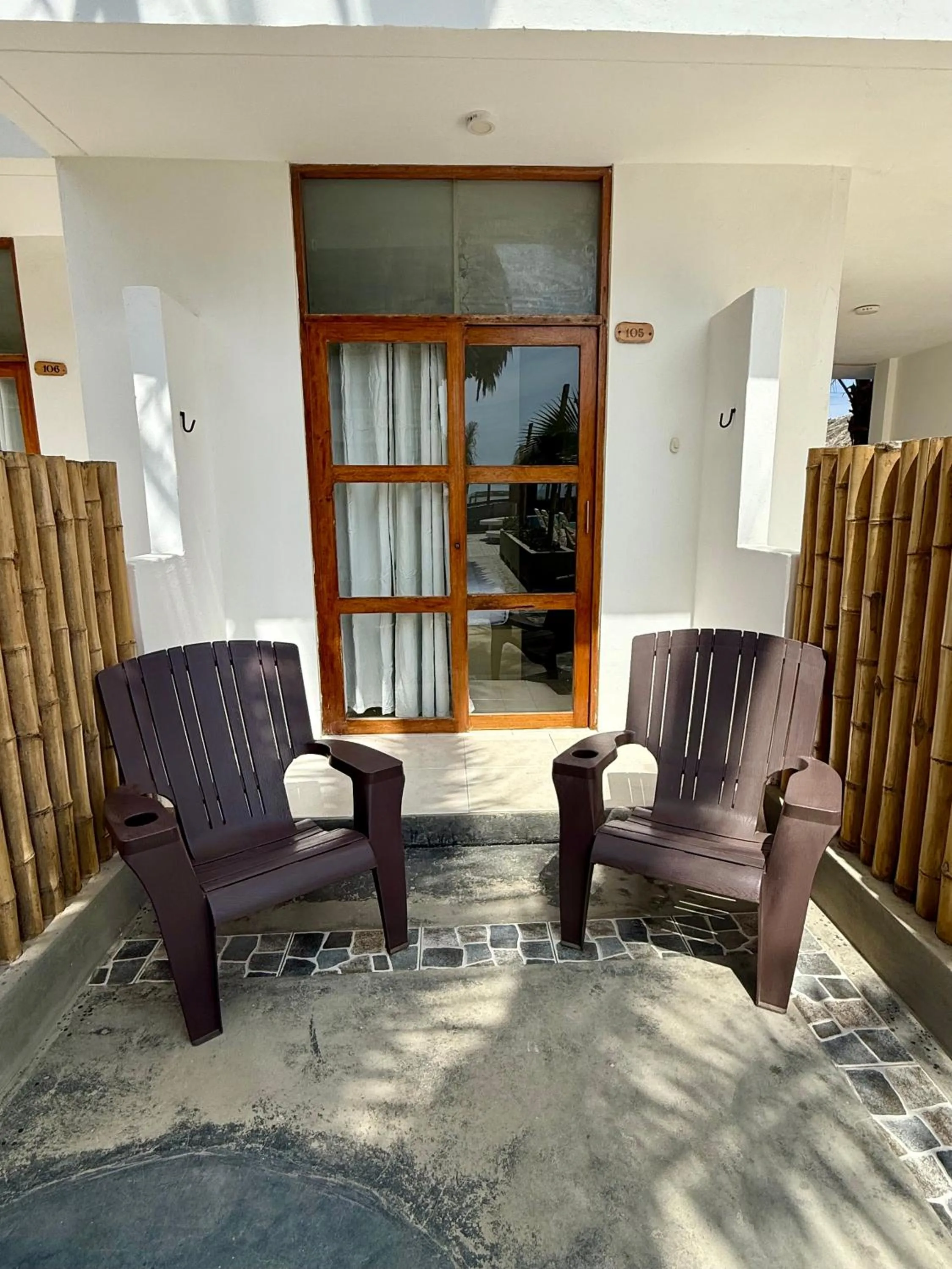 Living room in Hotel Puerto Antiguo