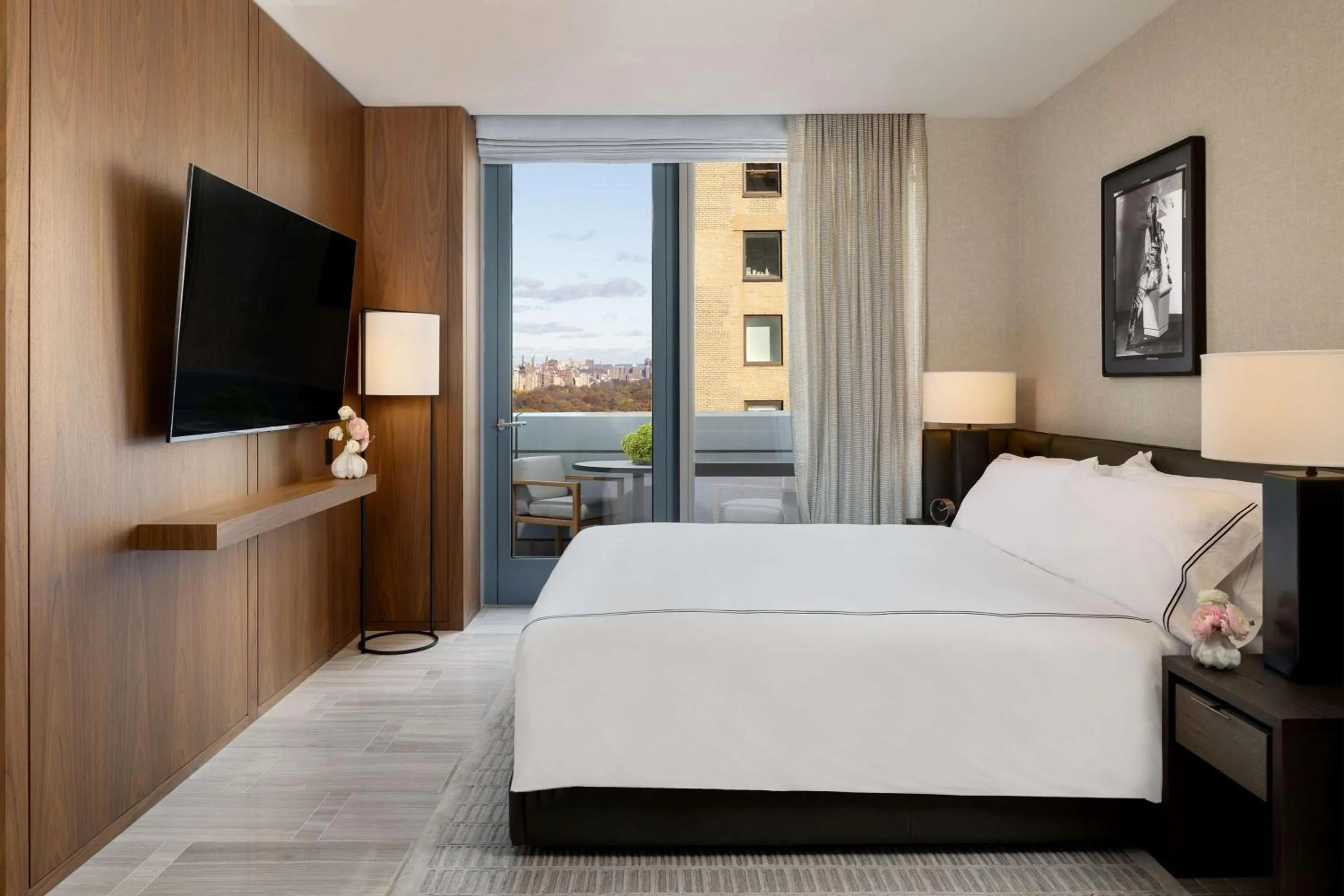 Photo of the whole room, Bed in Park Hyatt New York