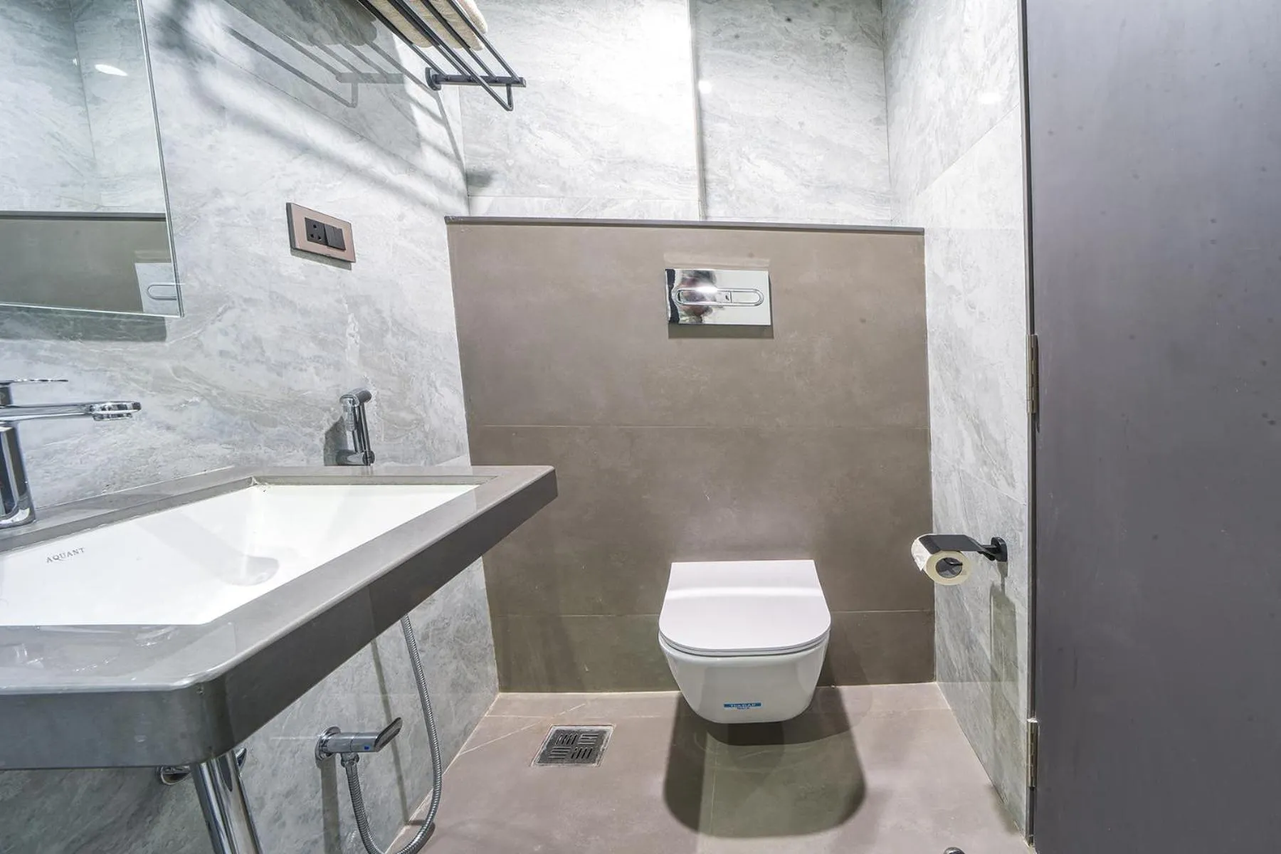 Bathroom in Hotel Devgiri Inn and Restaurant