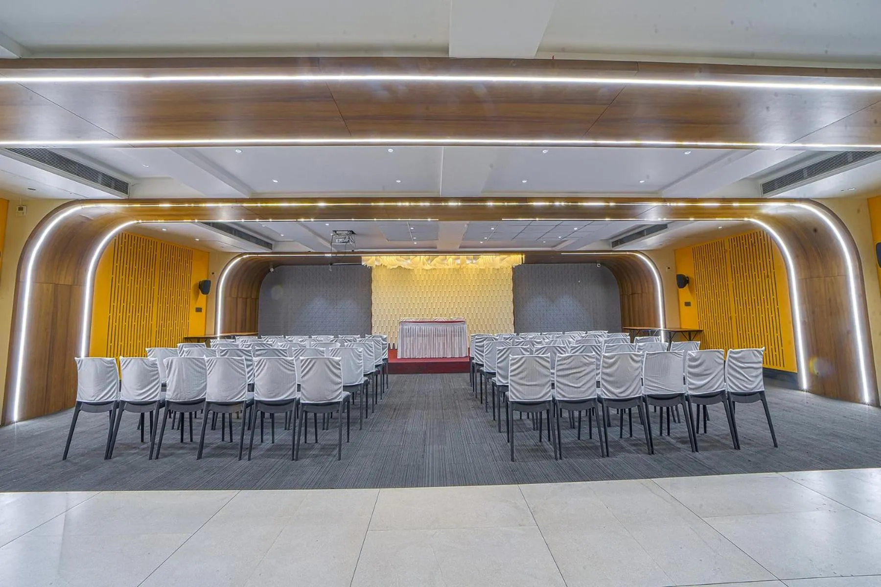 Banquet/Function facilities in Hotel Devgiri Inn and Restaurant