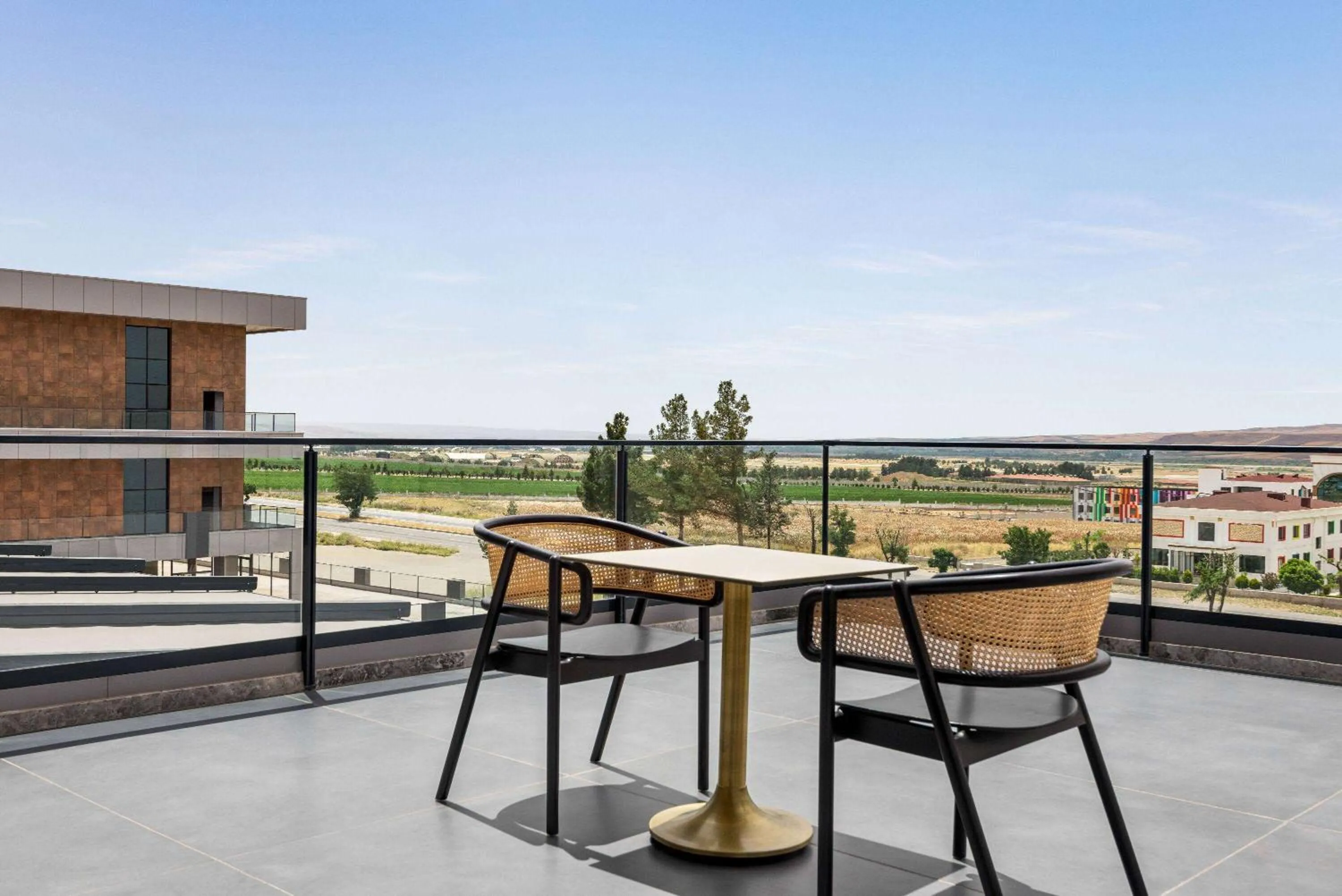 Photo of the whole room in Ramada Plaza By Wyndham Batman