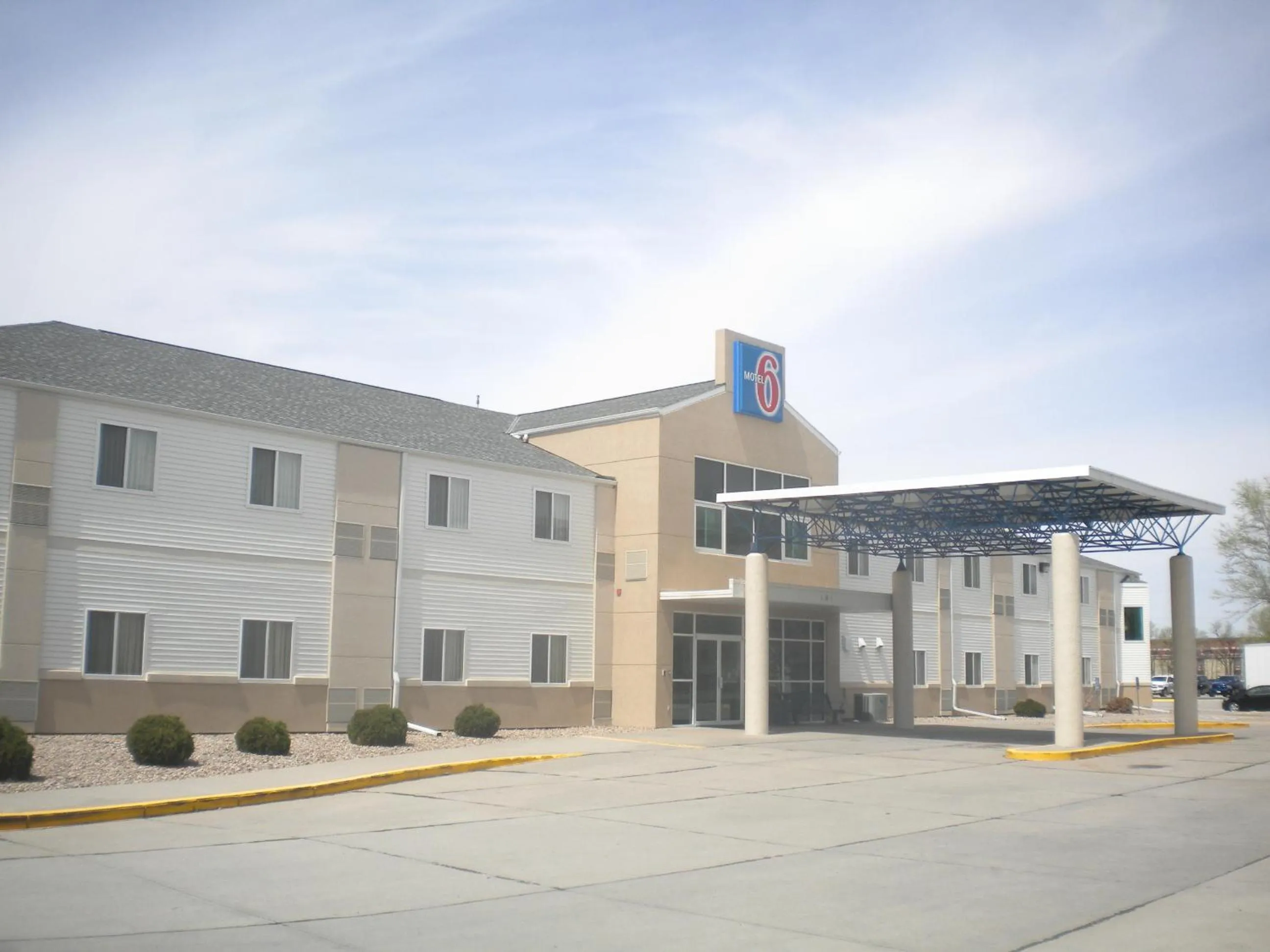 Property building in Motel 6-Kearney, NE