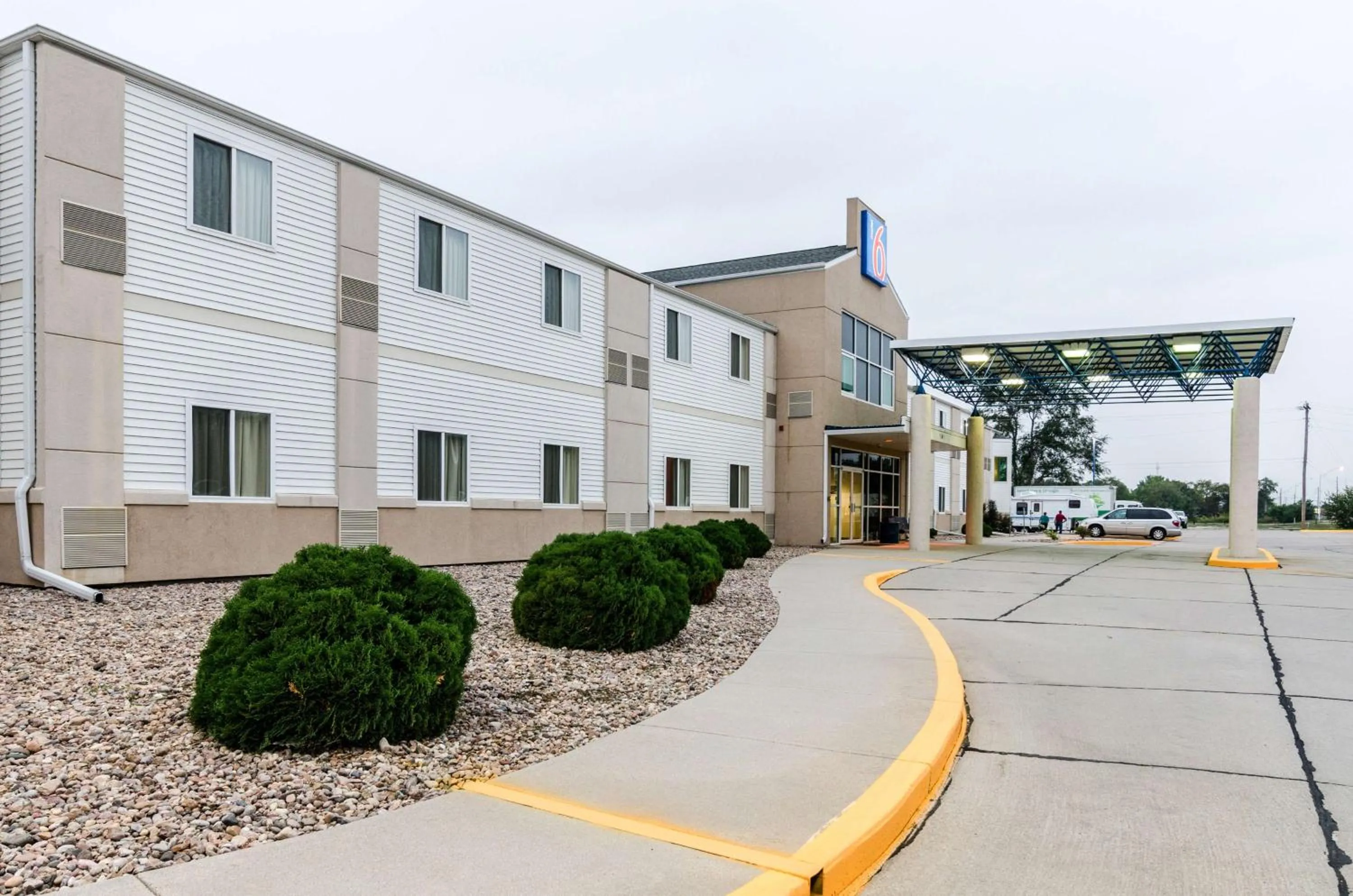 Property building in Motel 6-Kearney, NE