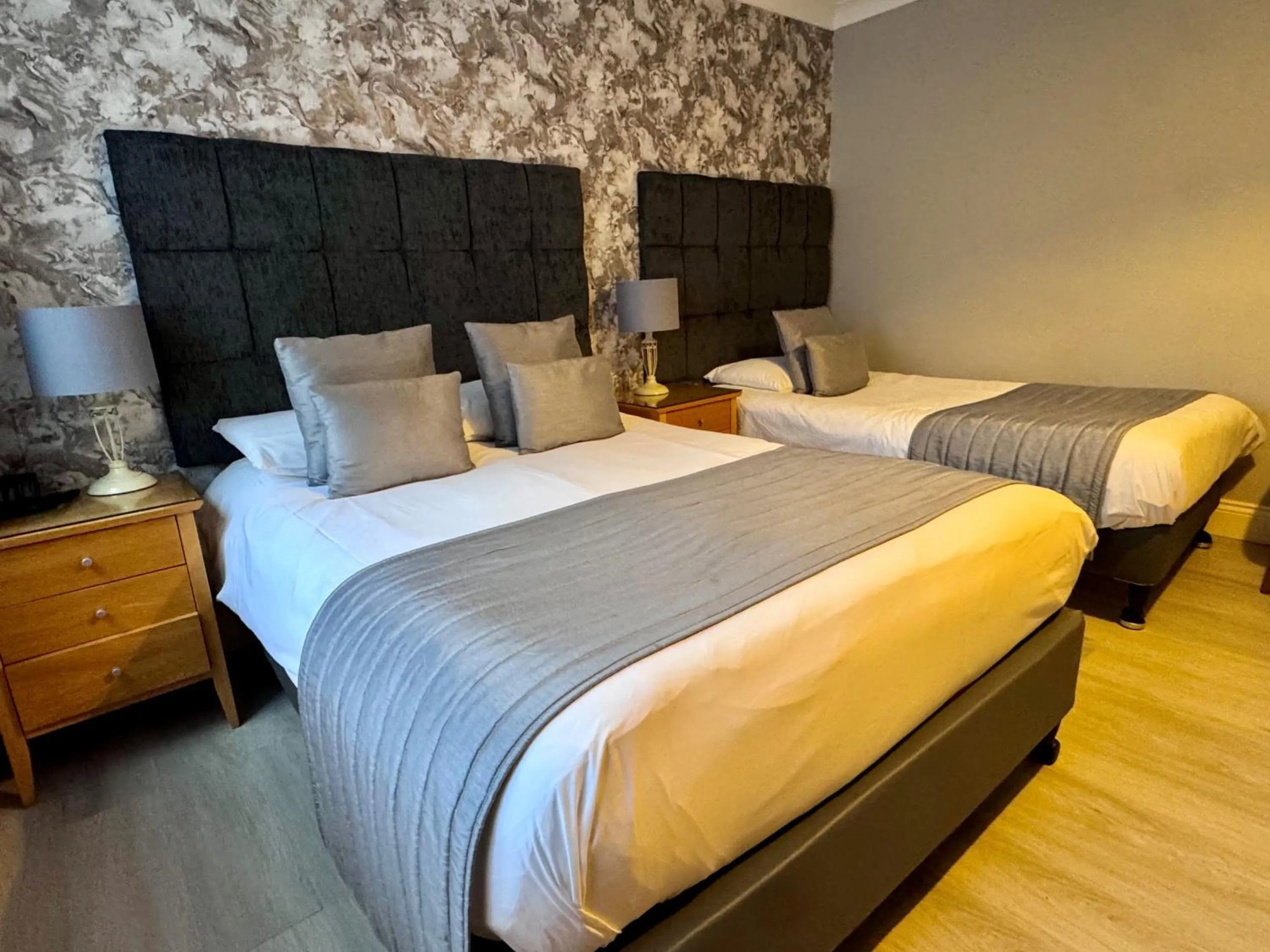 Twin Room in Camelia Hotel