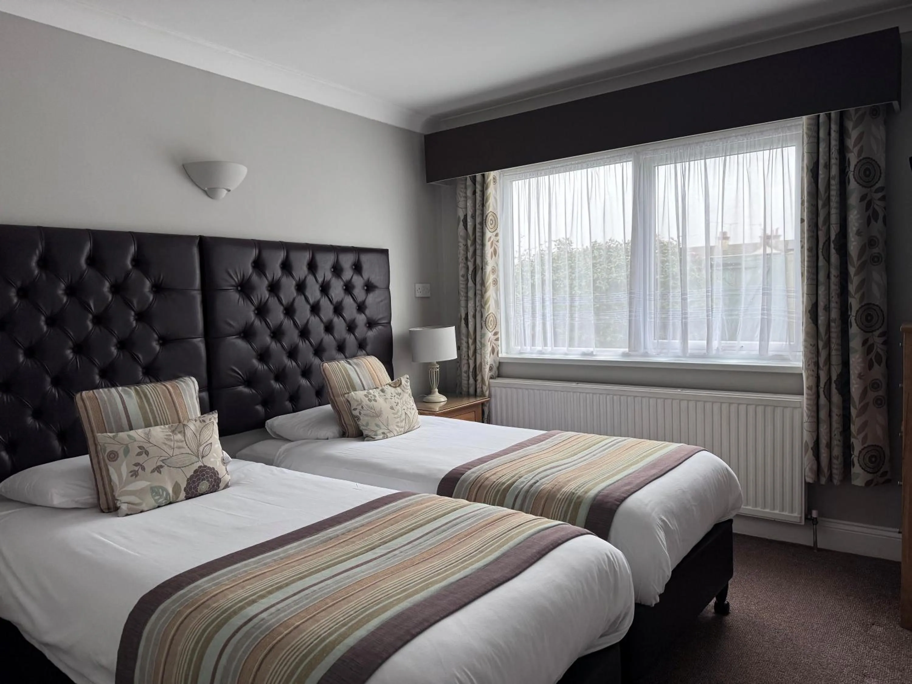 Twin Room in Camelia Hotel