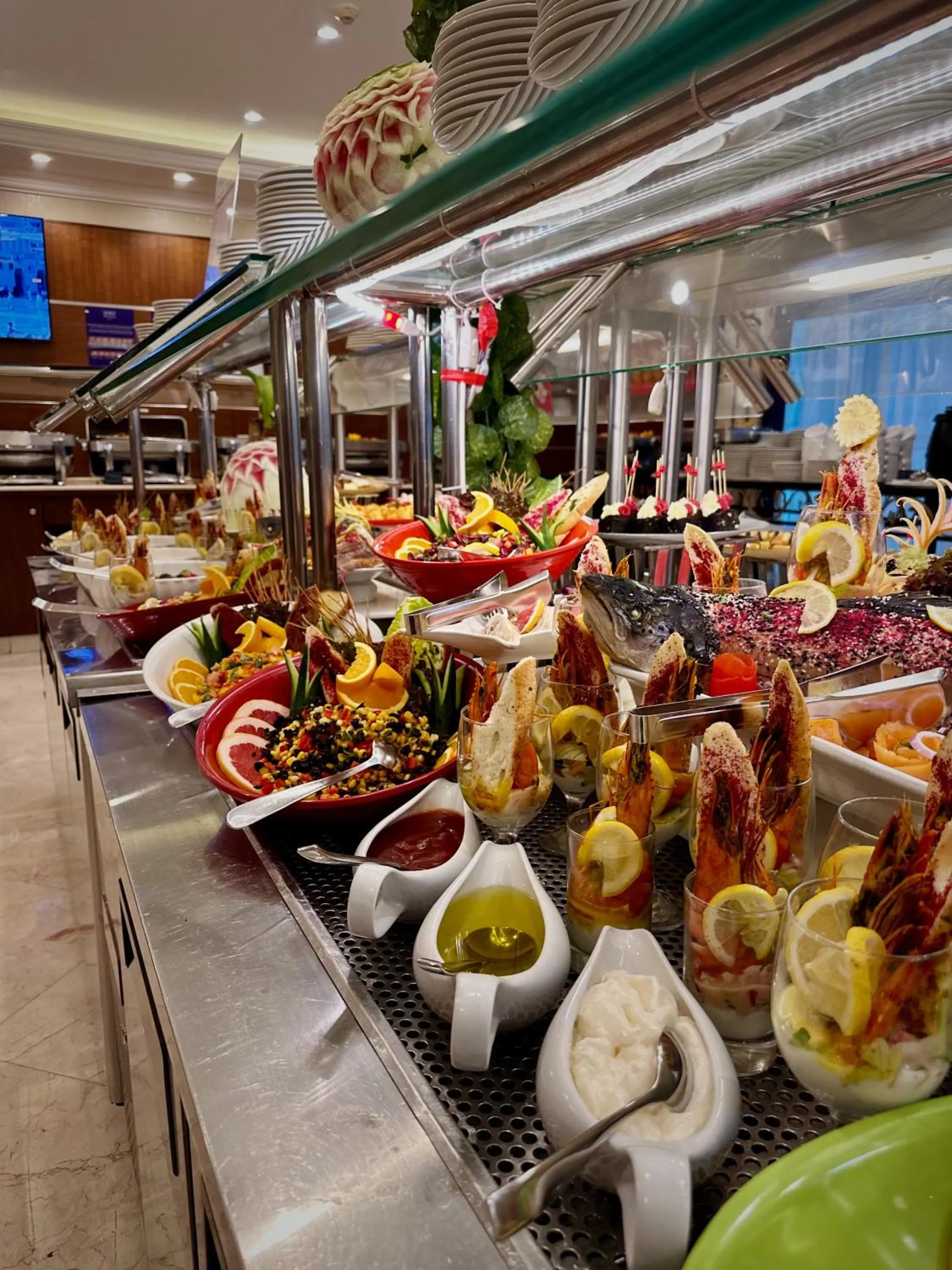 Food and drinks in Nozol Royal Inn Hotel