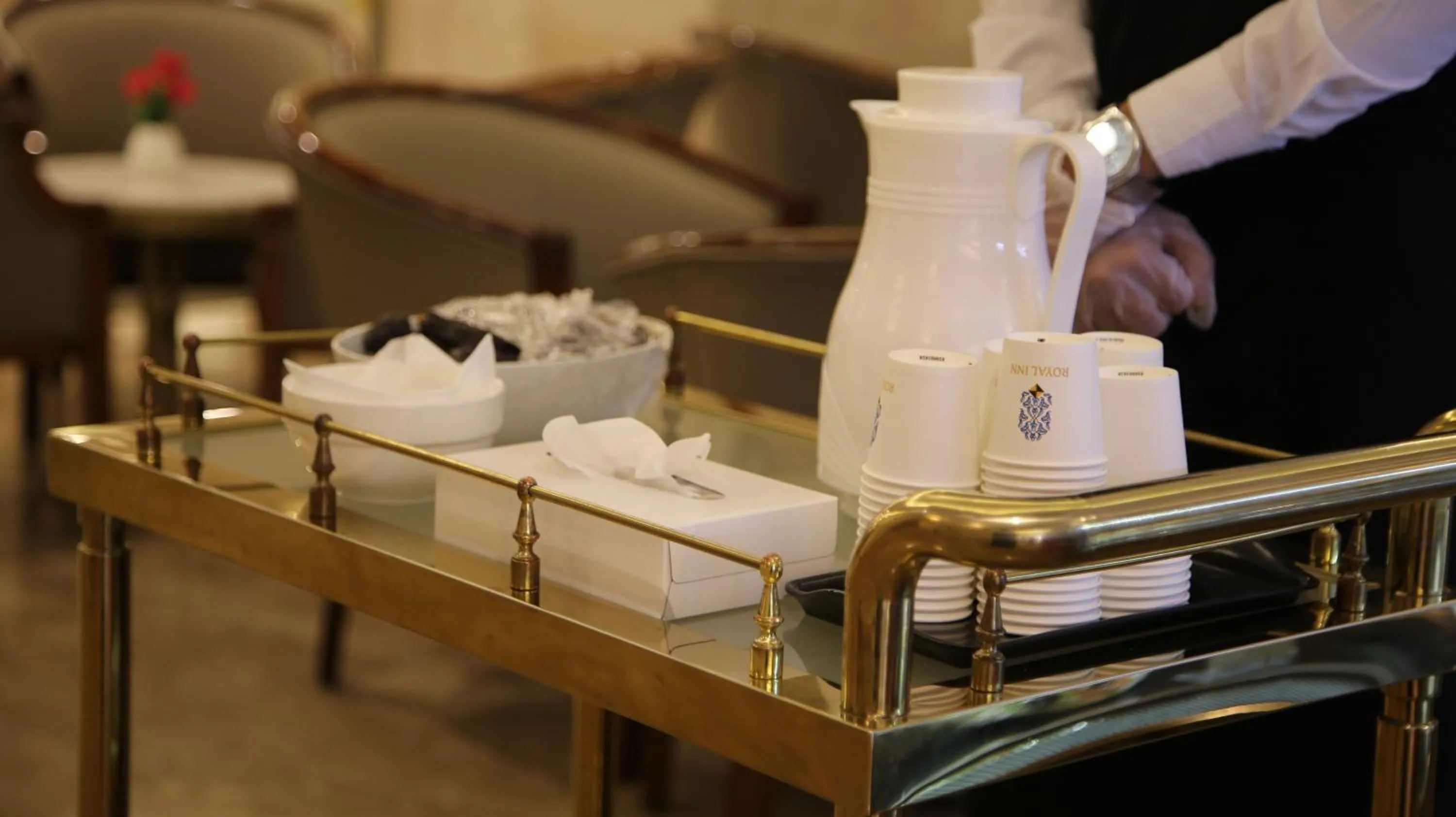 Coffee/tea facilities in Nozol Royal Inn Hotel