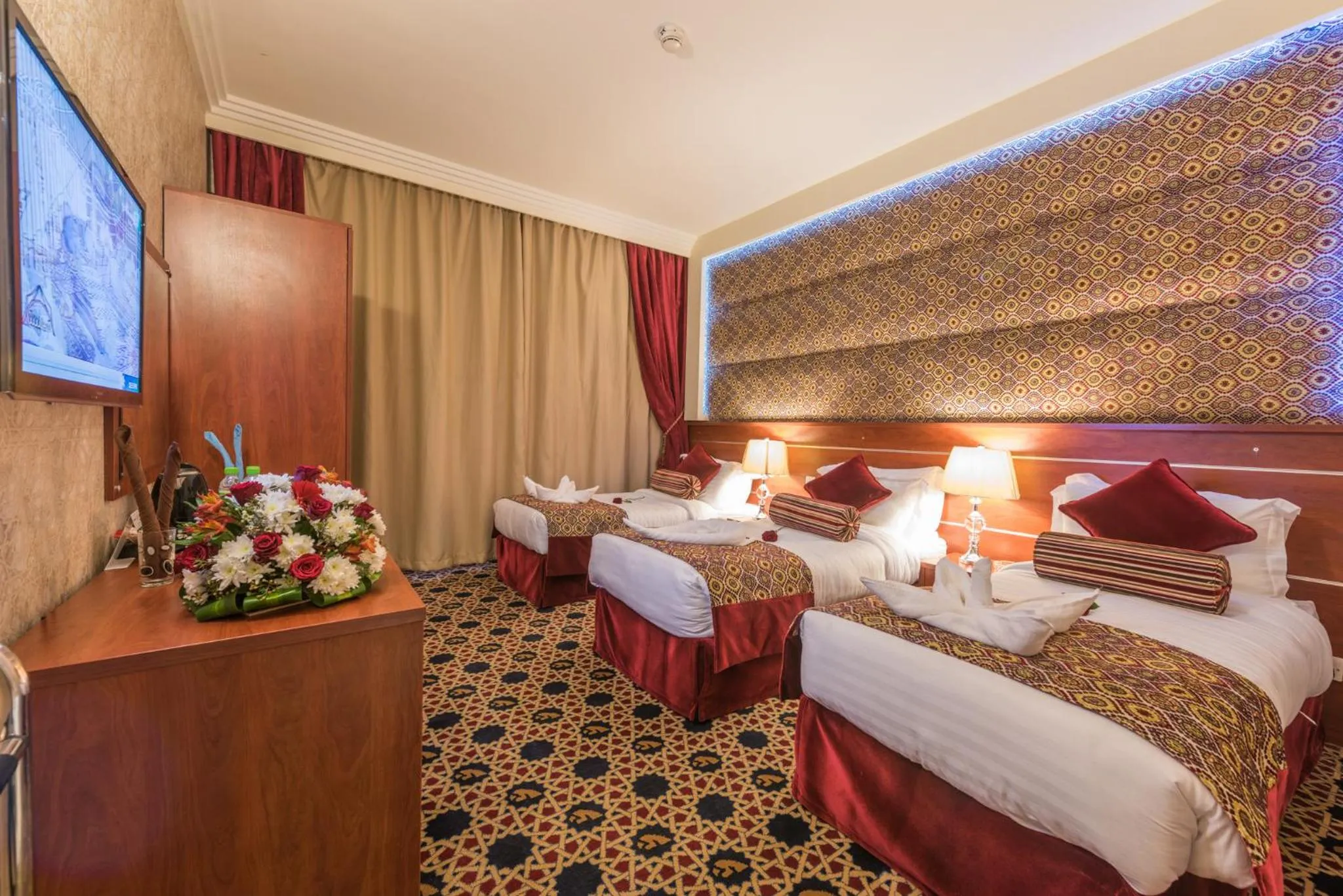 Bedroom, Bed in Nusk Al Madinah